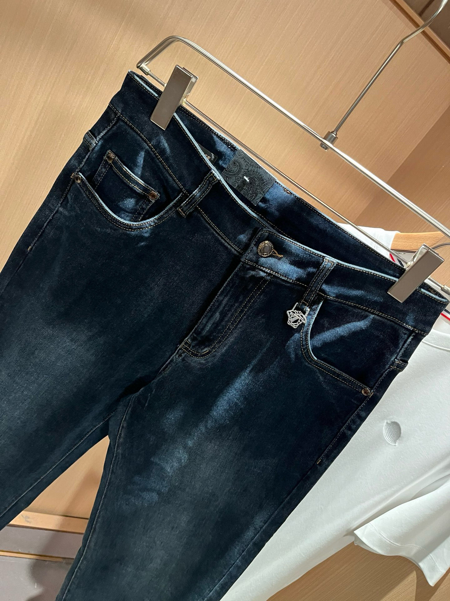 Versa*e范*哲 2026春夏新款经典男士休闲牛仔裤、代工厂出品，出口欧美订单，官柜同步发售！！客供