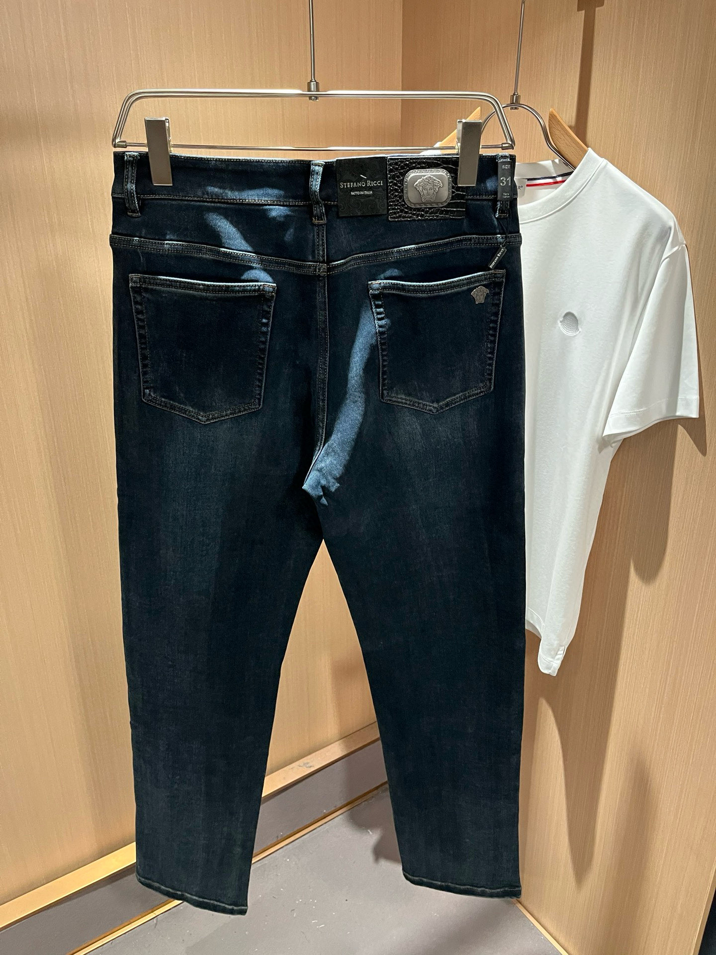 Versa*e范*哲 2026春夏新款经典男士休闲牛仔裤、代工厂出品，出口欧美订单，官柜同步发售！！客供