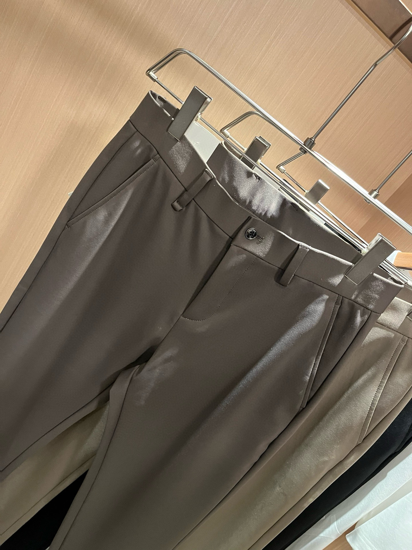 LO*WE/罗*威2026春夏新品男士时装款高端休闲西裤裤，香港洋行渠道货，日本原厂出品，纯血统品质，完