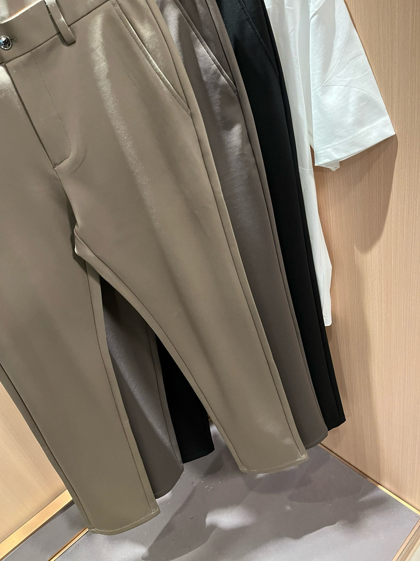 LO*WE/罗*威2026春夏新品男士时装款高端休闲西裤裤，香港洋行渠道货，日本原厂出品，纯血统品质，完