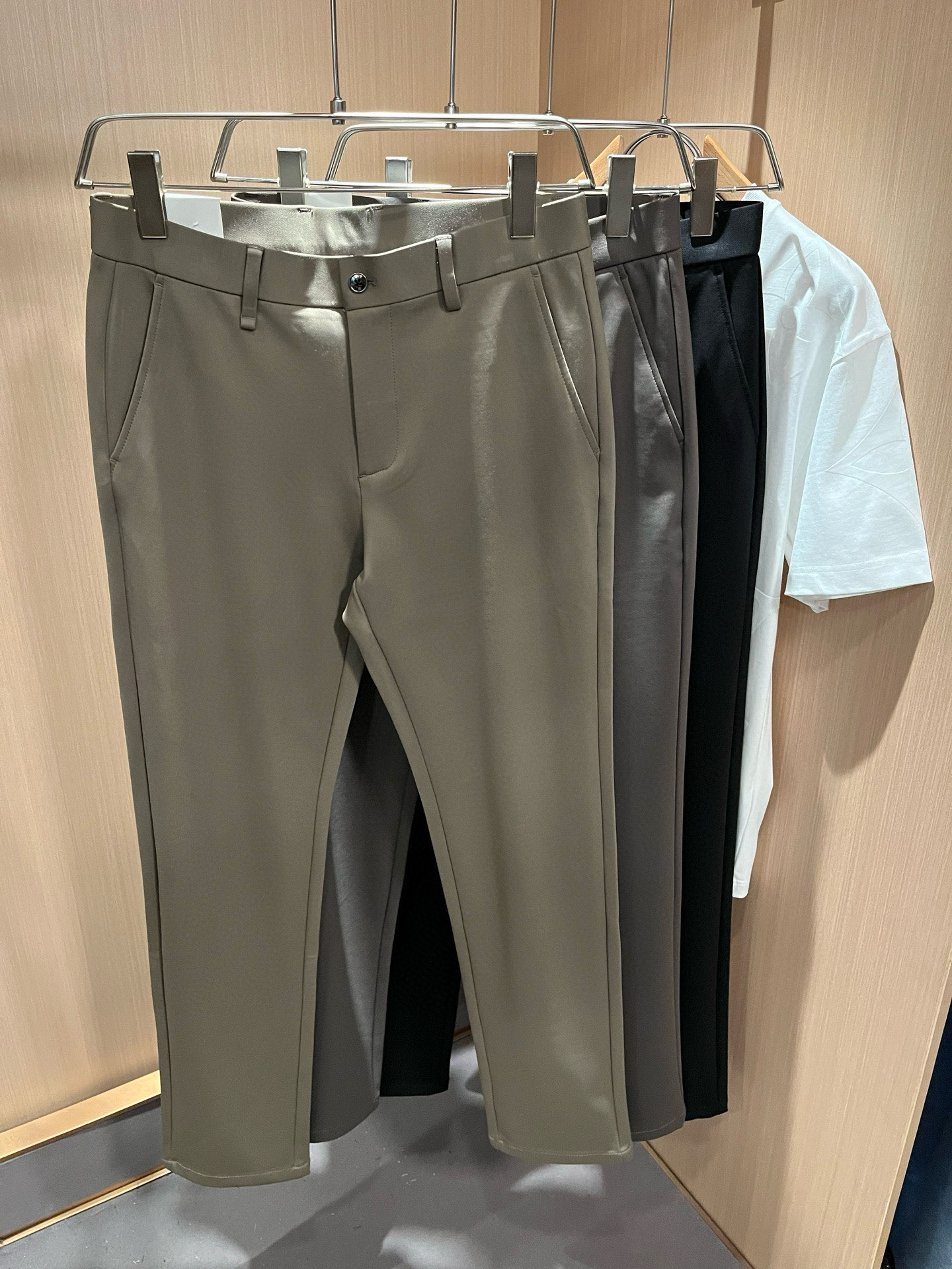 LO*WE/罗*威2026春夏新品男士时装款高端休闲西裤裤，香港洋行渠道货，日本原厂出品，纯血统品质，完