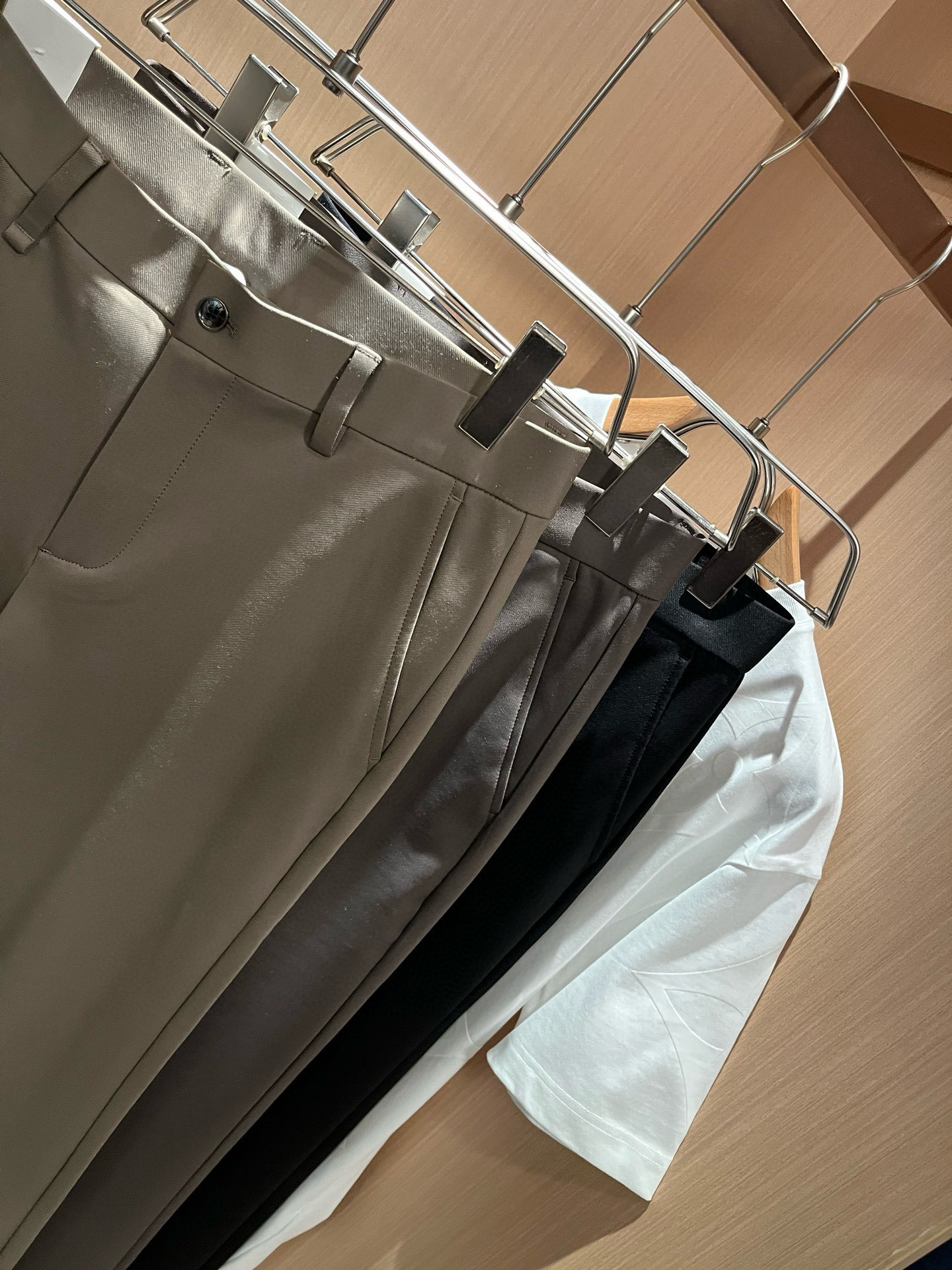 LO*WE/罗*威2026春夏新品男士时装款高端休闲西裤裤，香港洋行渠道货，日本原厂出品，纯血统品质，完