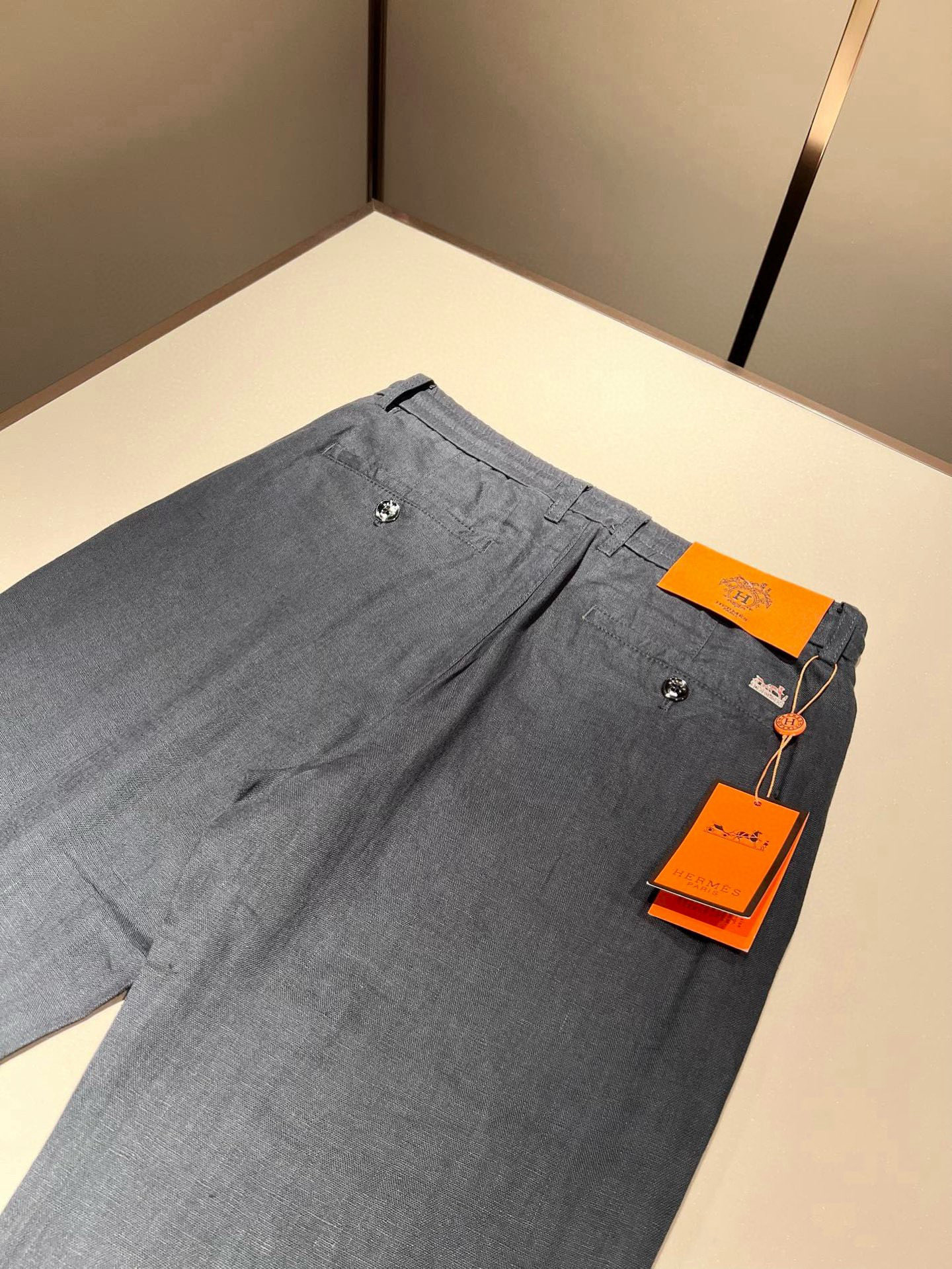 HERM*S 爱*仕 2026春夏男士高端纯亚麻休闲裤 海外贸易公司渠道订单 ！男士休闲修身直筒休闲裤！