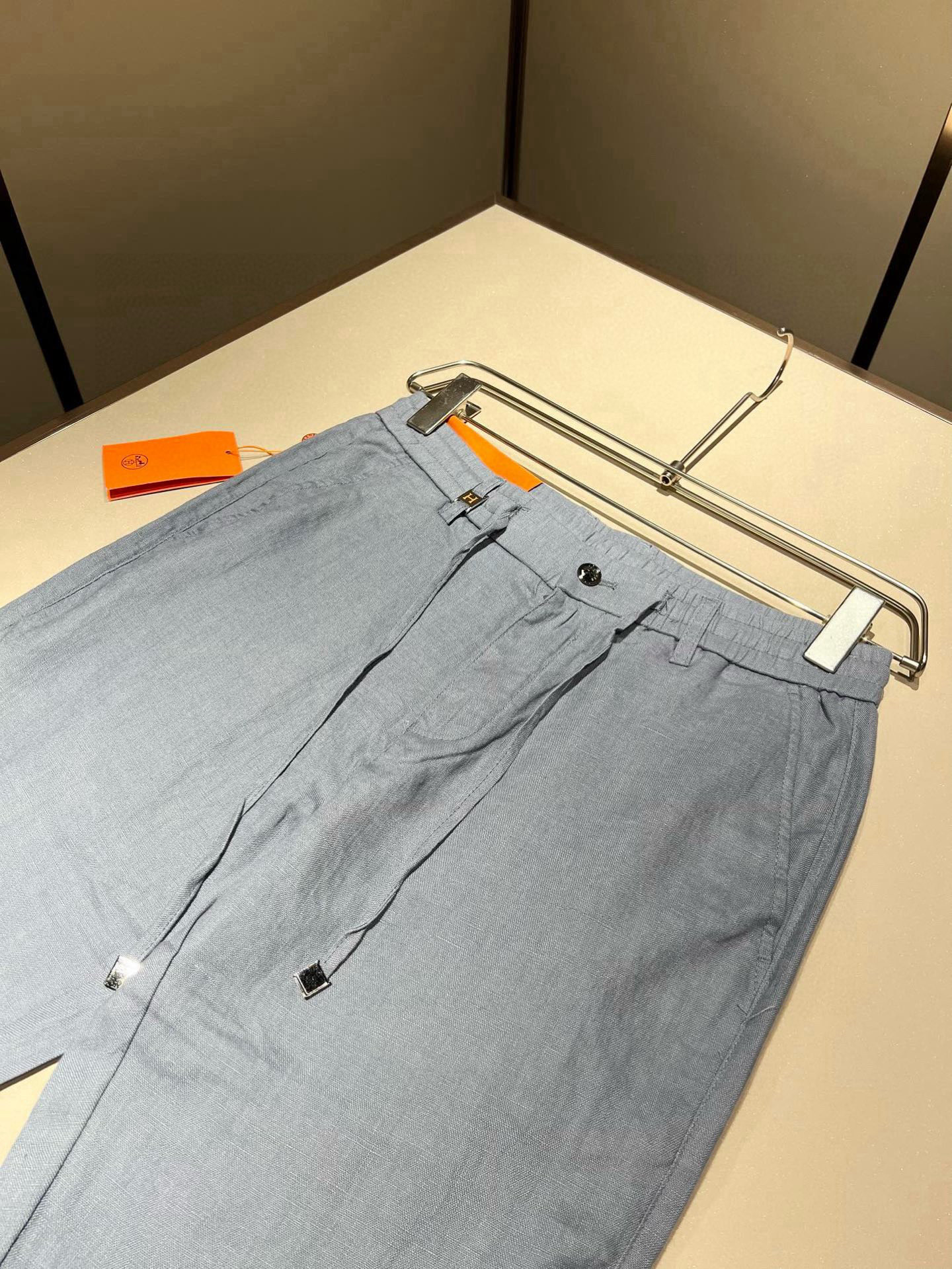 HERM*S 爱*仕 2026春夏男士高端纯亚麻休闲裤 海外贸易公司渠道订单 ！男士休闲修身直筒休闲裤！