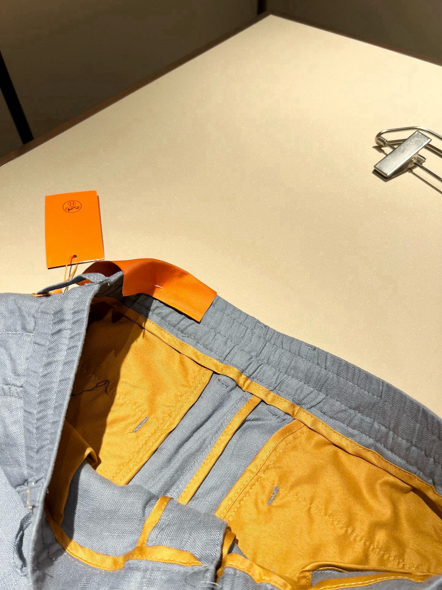 HERM*S 爱*仕 2026春夏男士高端纯亚麻休闲裤 海外贸易公司渠道订单 ！男士休闲修身直筒休闲裤！