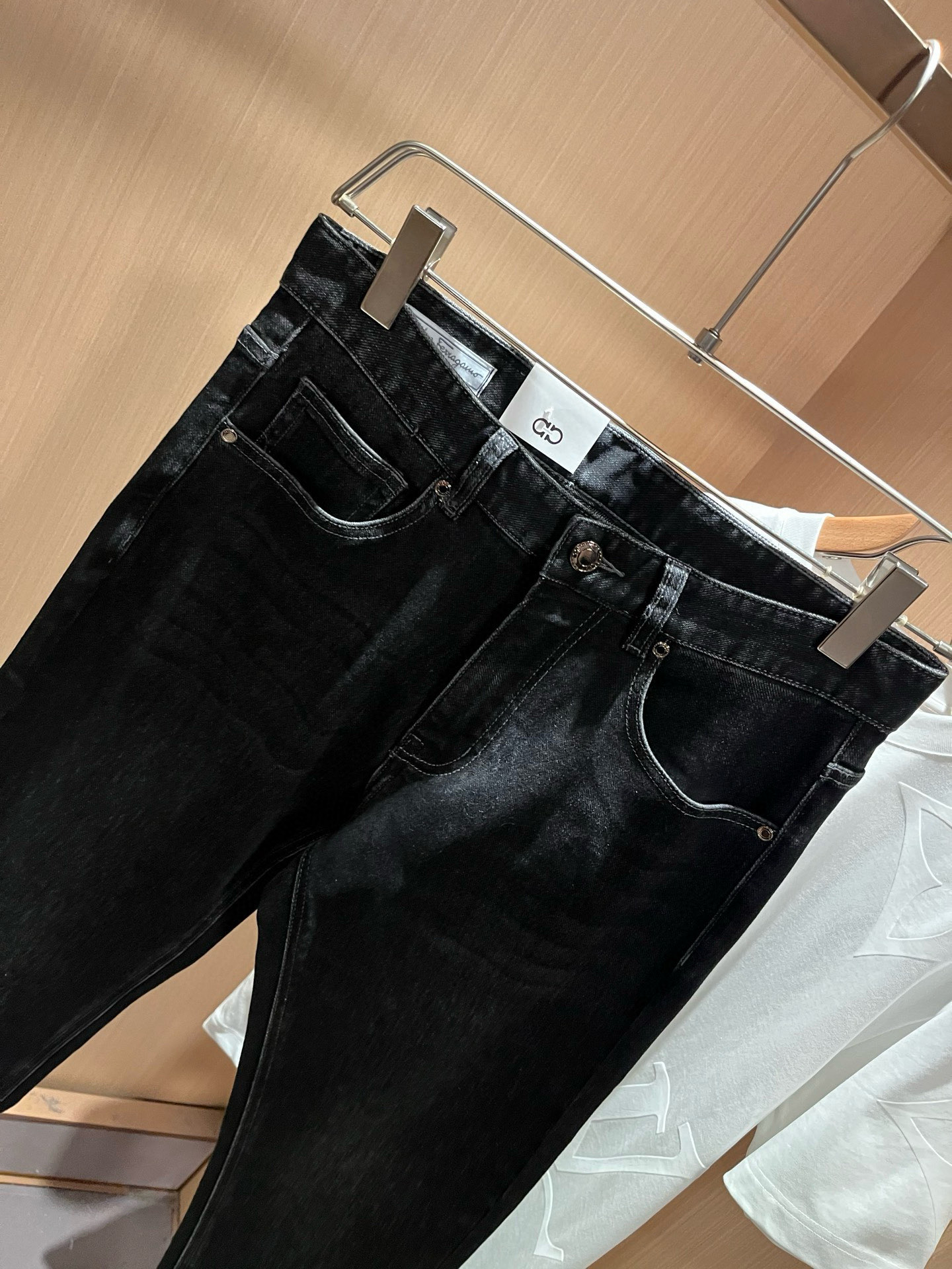 Ferraga*mo菲拉*慕2026春夏新款男款休闲小直筒牛仔裤 原单品质，原单品质高端时尚休闲水洗牛仔