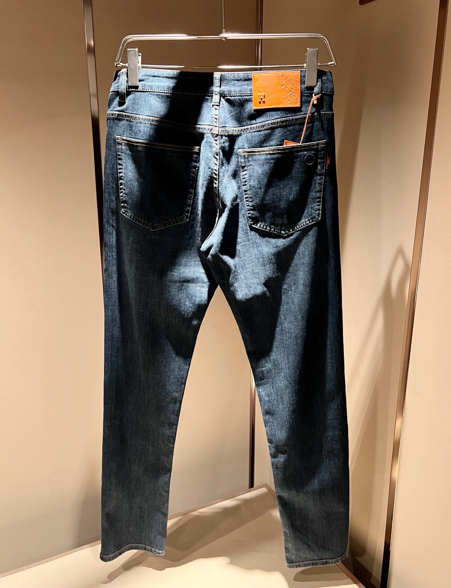 HERM*S 爱*仕 2026春夏男士高端丹宁水洗小直筒牛仔裤 海外贸易公司渠道订单 ！男士修身直筒牛仔