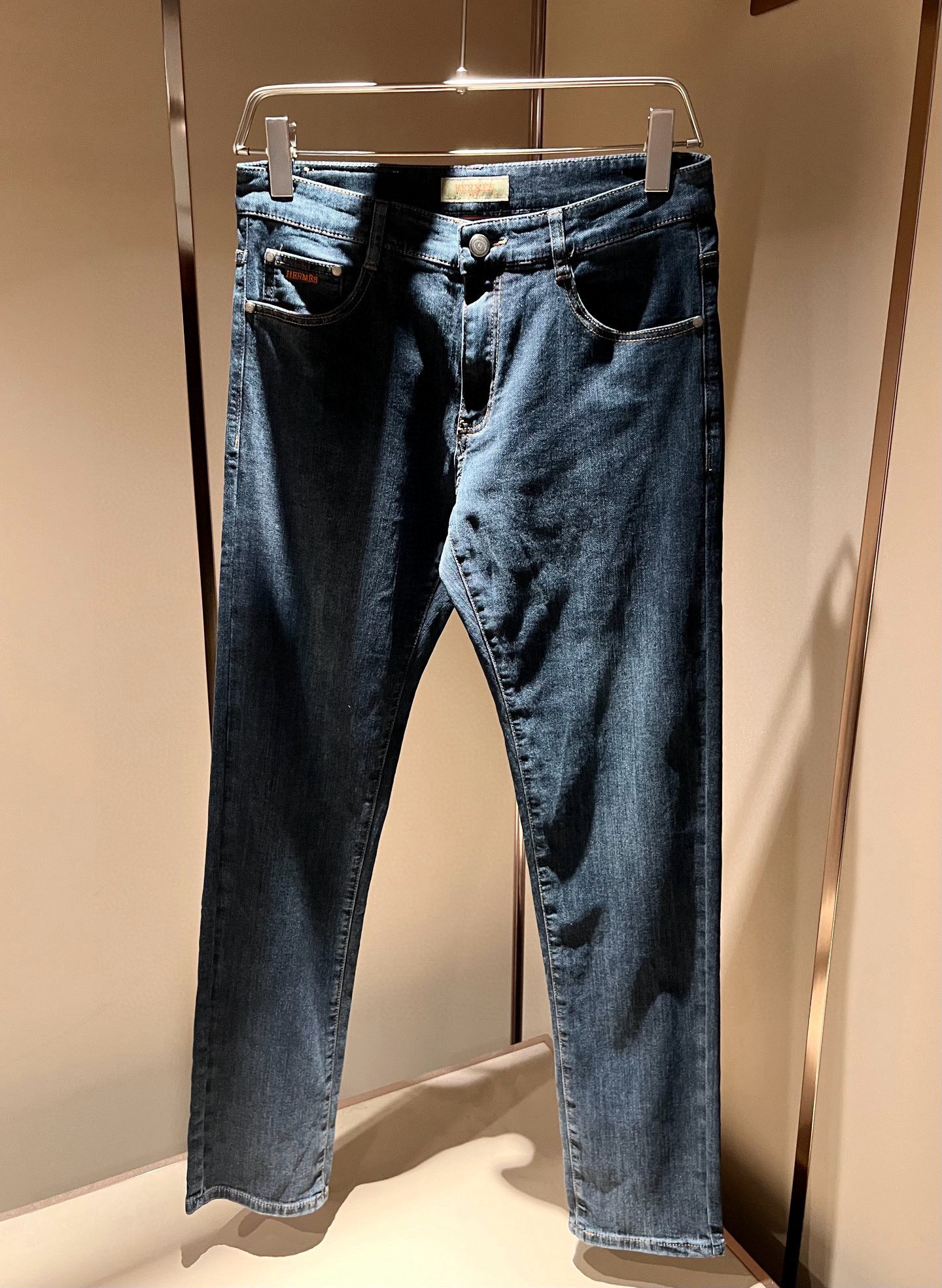 HERM*S 爱*仕 2026春夏男士高端丹宁水洗小直筒牛仔裤 海外贸易公司渠道订单 ！男士修身直筒牛仔