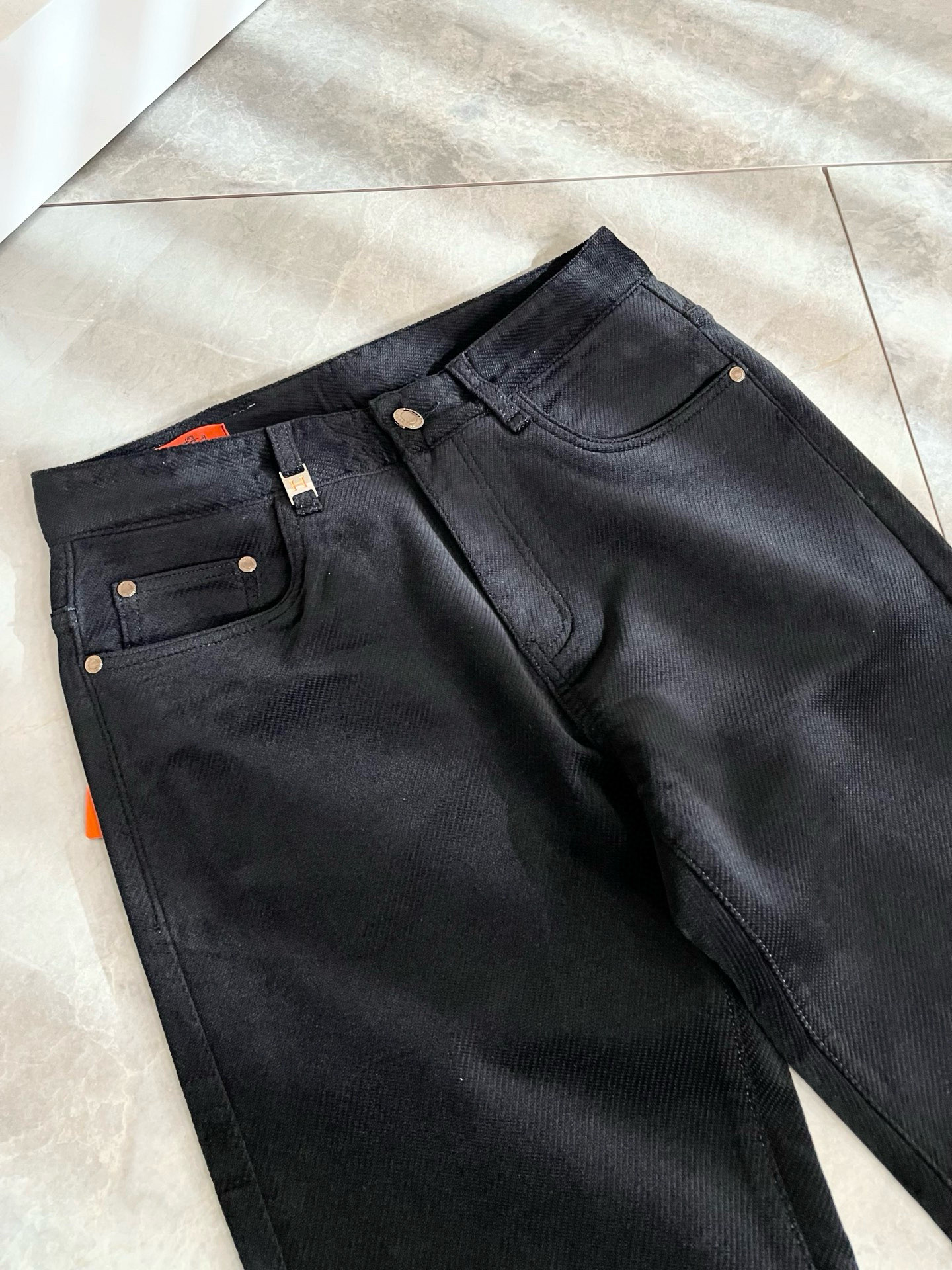 HERM*S 爱*仕 2026秋冬男士高端灯芯绒休闲裤 海外贸易公司渠道订单 ！男士休闲修身直筒休闲裤！