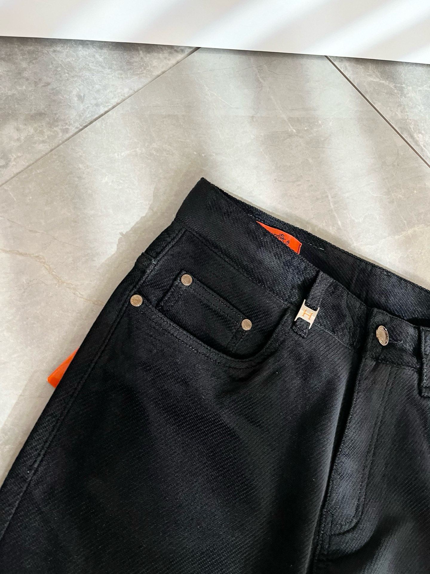 HERM*S 爱*仕 2026秋冬男士高端灯芯绒休闲裤 海外贸易公司渠道订单 ！男士休闲修身直筒休闲裤！