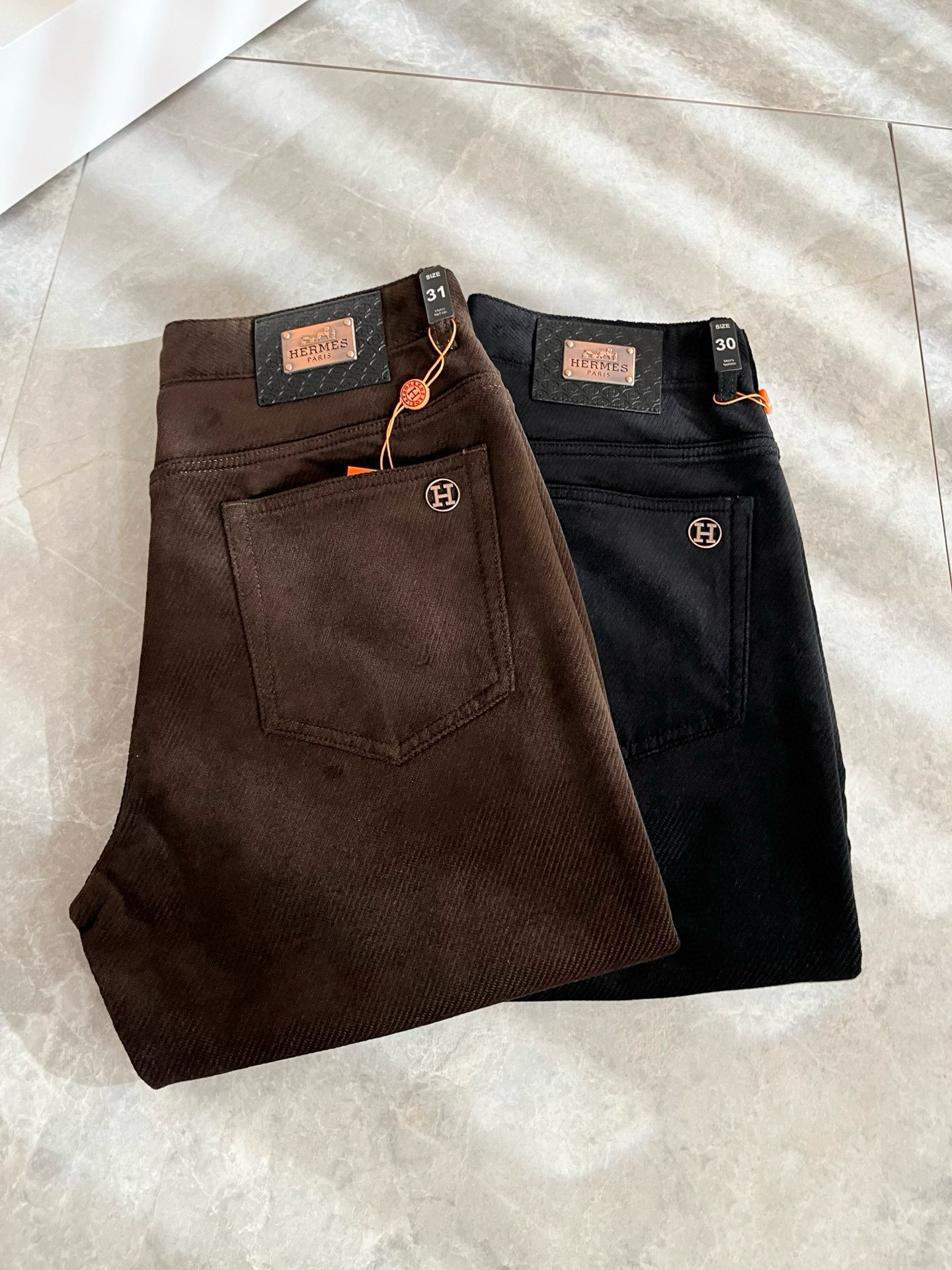 HERM*S 爱*仕 2026秋冬男士高端灯芯绒休闲裤 海外贸易公司渠道订单 ！男士休闲修身直筒休闲裤！