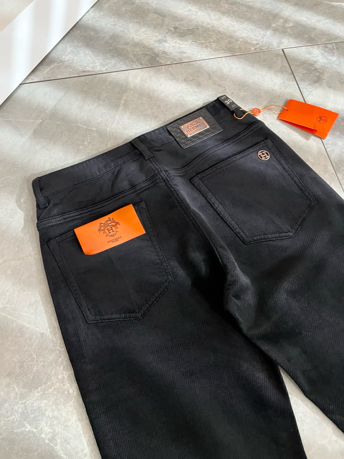 HERM*S 爱*仕 2026秋冬男士高端灯芯绒休闲裤 海外贸易公司渠道订单 ！男士休闲修身直筒休闲裤！