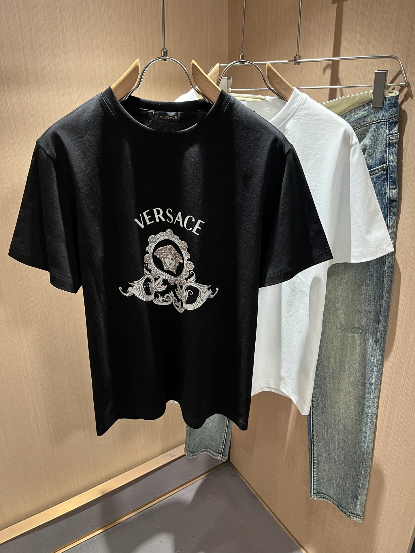 VERS*CE/范*哲  2026春夏新品原单短袖T恤，VERS*CE/范*哲  贸易公司渠道 产品 值