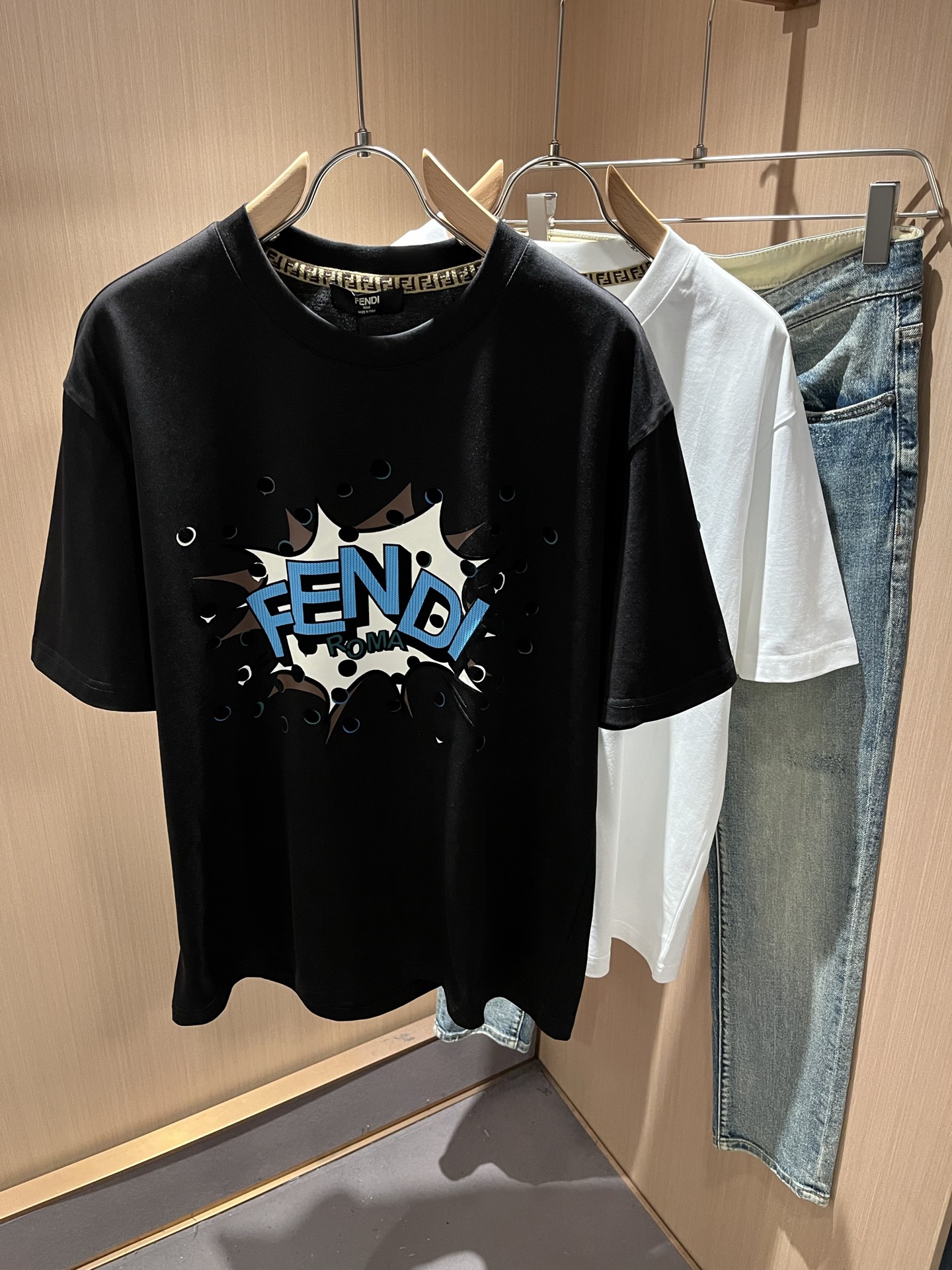 FEN*I 芬*迪2026春夏新款FD家族FF男女同款👫短袖T恤，男女同款👫百搭极简短袖。意大利原厂订单