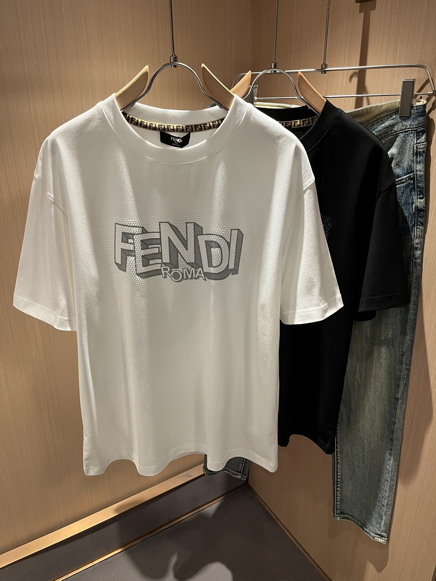 FEN*I 芬*迪2026春夏新款FD家族FF男女同款👫短袖T恤，男女同款👫百搭极简短袖。意大利原厂订单