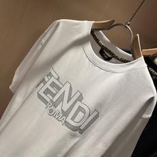 FEN*I 芬*迪2026春夏新款FD家族FF男女同款👫短袖T恤,男女同款👫百搭极简短袖。意大利原厂订单 FEN*I 芬*迪2026春夏新款FD家族FF男女同款👫短袖T恤,男女同款👫百搭极简短袖。意大利原厂订单