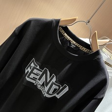 FEN*I 芬*迪2026春夏新款FD家族FF男女同款👫短袖T恤,男女同款👫百搭极简短袖。意大利原厂订单 FEN*I 芬*迪2026春夏新款FD家族FF男女同款👫短袖T恤,男女同款👫百搭极简短袖。意大利原厂订单