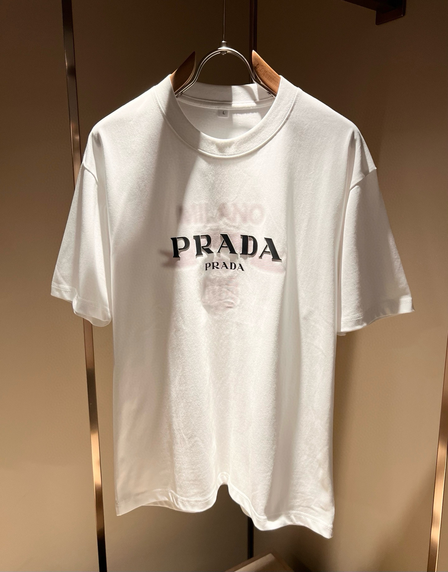 PRAD*A普*达2026春夏新款男女同款👫短袖T恤，最新款全网独家首上！！~既经典有时尚百搭，谁不爱啊