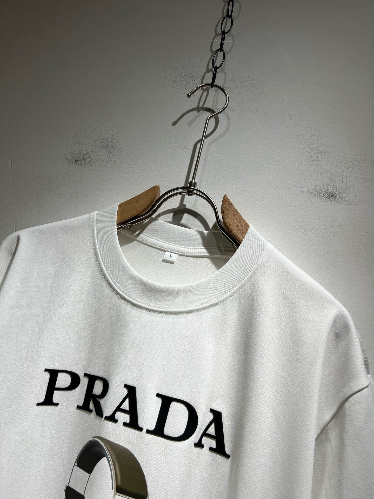 PRAD*A普*达2026春夏新款男女同款👫短袖T恤，最新款全网独家首上！！~既经典有时尚百搭，谁不爱啊