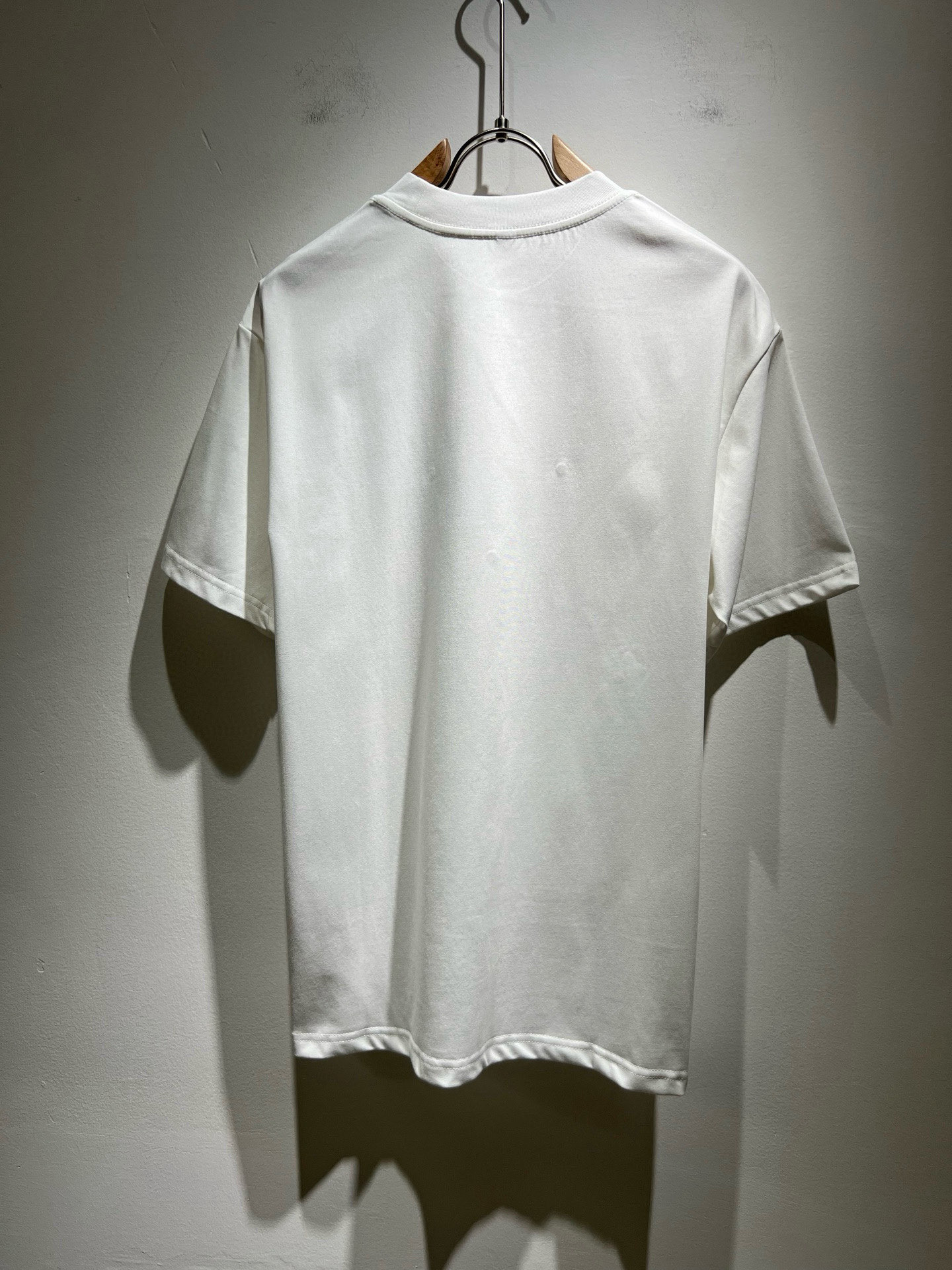 PRAD*A普*达2026春夏新款男女同款👫短袖T恤，最新款全网独家首上！！~既经典有时尚百搭，谁不爱啊