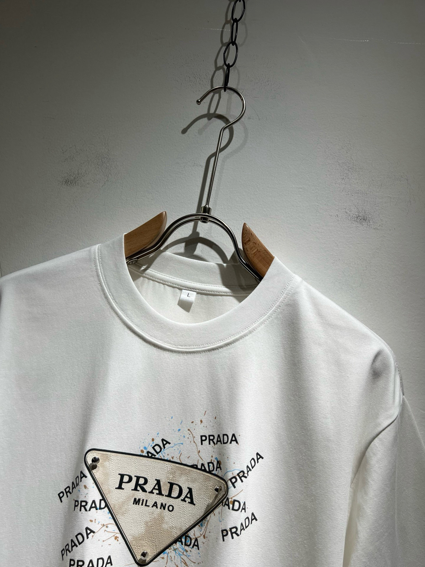 PRAD*A普*达2026春夏新款男女同款👫短袖T恤，最新款全网独家首上！！~既经典有时尚百搭，谁不爱啊