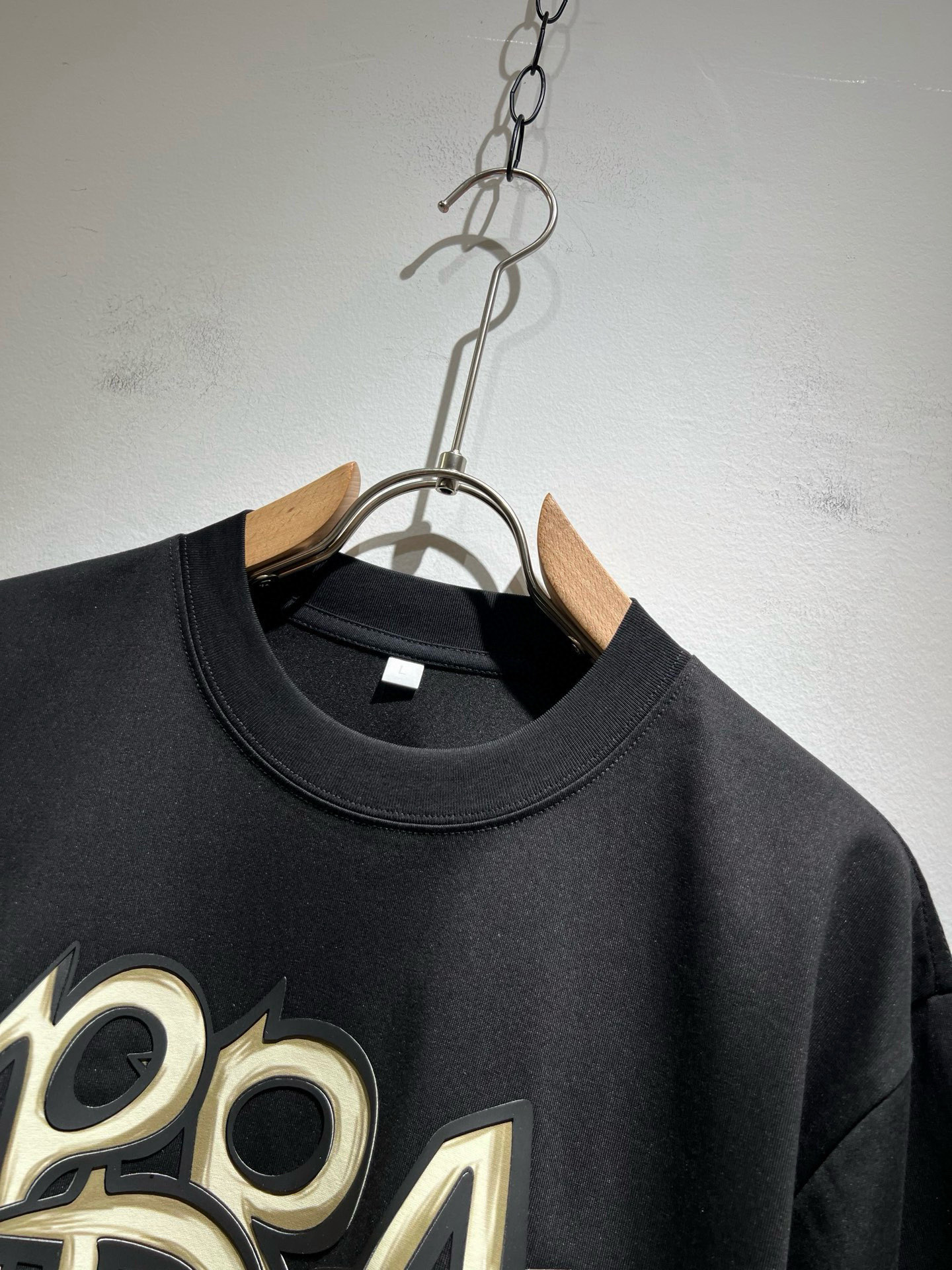 PRAD*A普*达2026春夏新款男女同款👫短袖T恤，最新款全网独家首上！！~既经典有时尚百搭，谁不爱啊