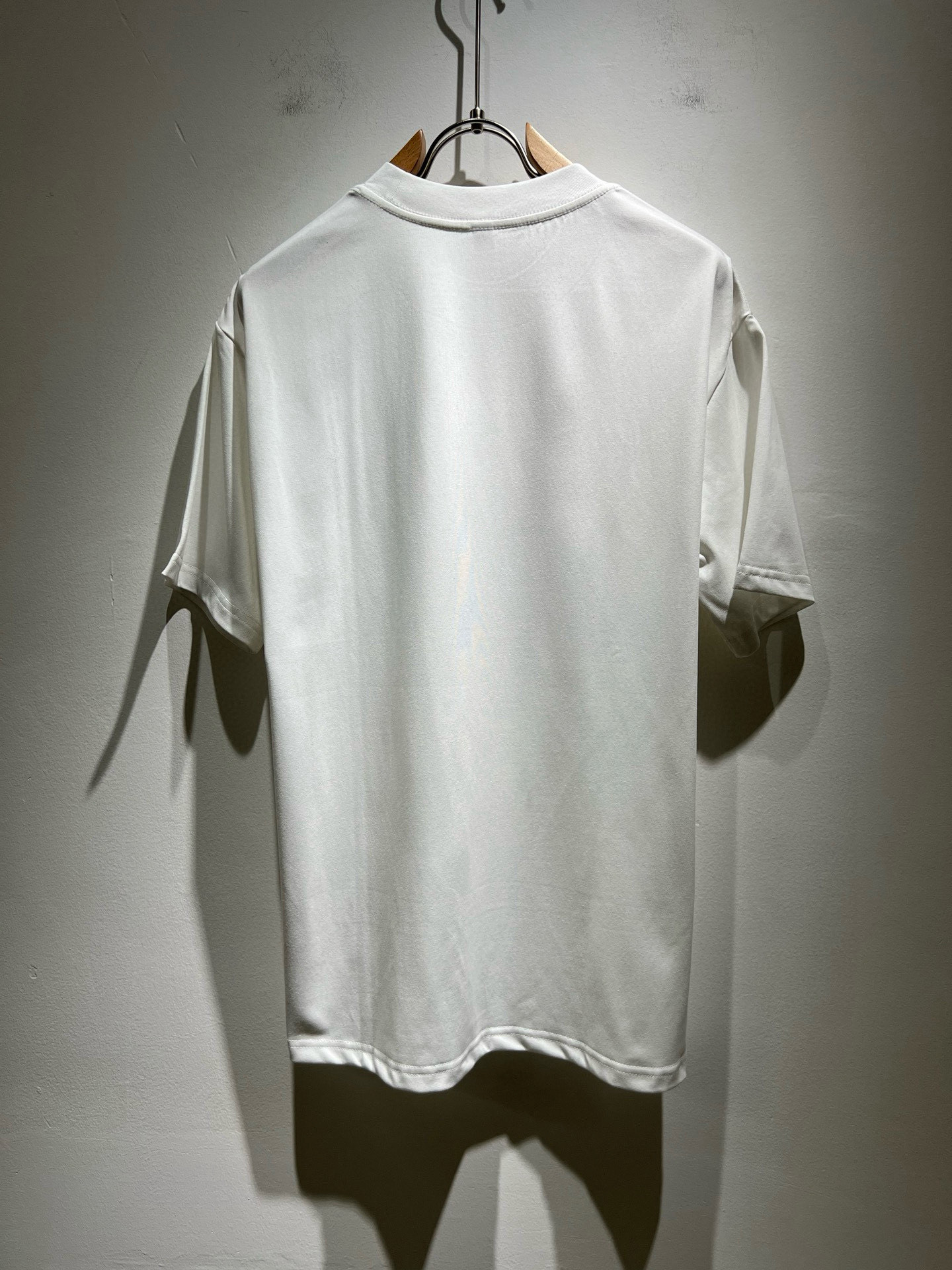 PRAD*A普*达2026春夏新款男女同款👫短袖T恤，最新款全网独家首上！！~既经典有时尚百搭，谁不爱啊