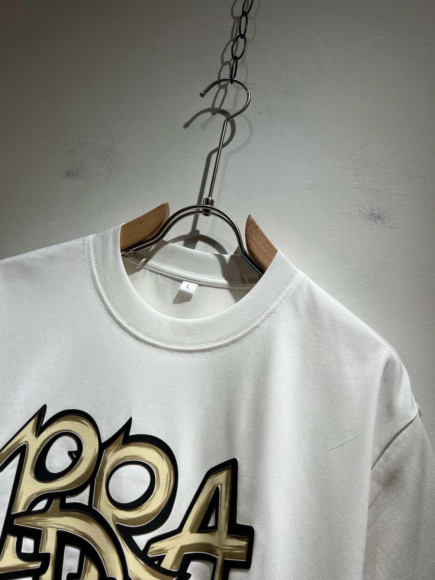 PRAD*A普*达2026春夏新款男女同款👫短袖T恤，最新款全网独家首上！！~既经典有时尚百搭，谁不爱啊