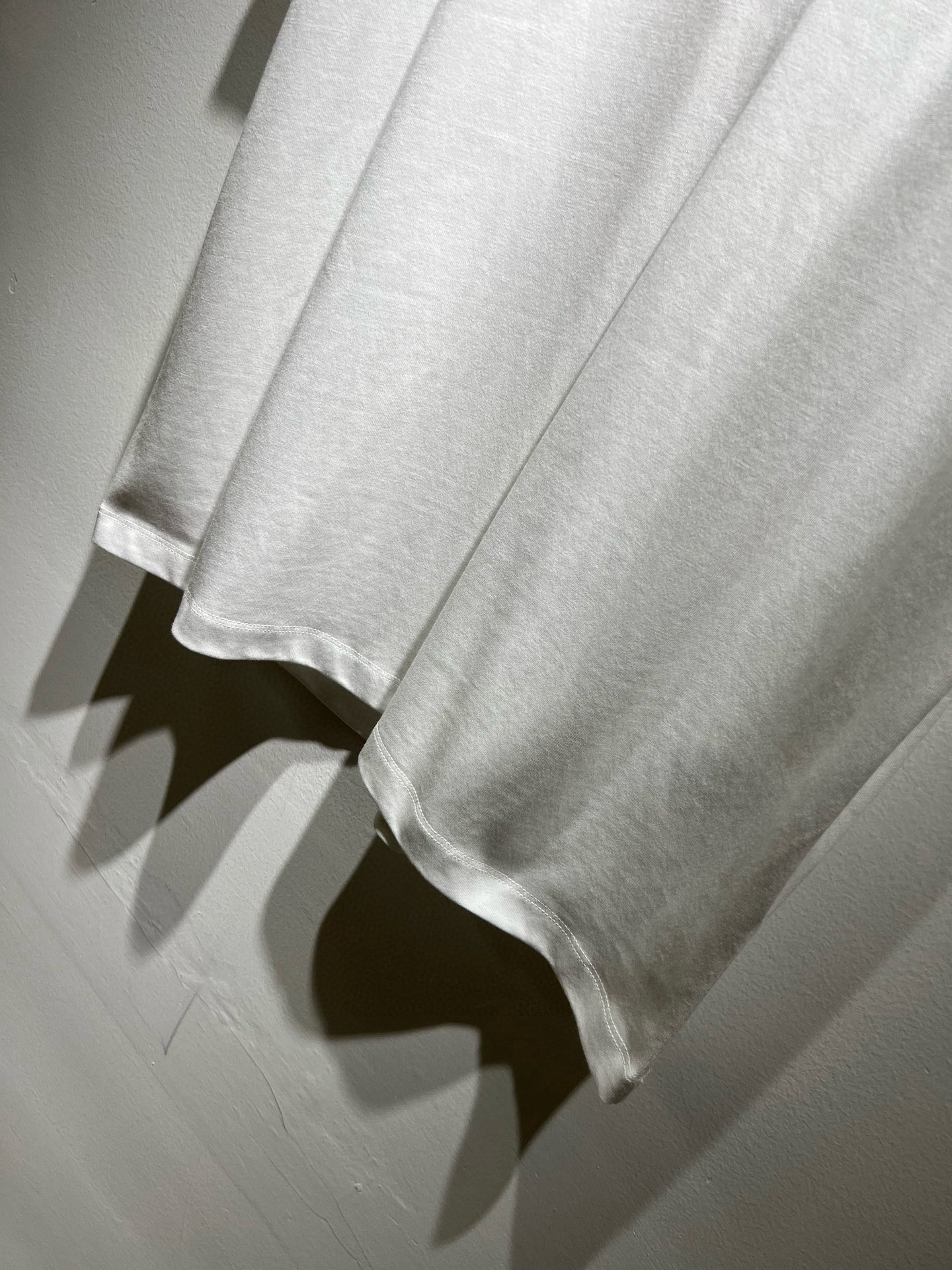 BALENCI*GA巴黎*家 2026春夏新款男女同款👫短袖T恤！走秀图案印花时尚休闲短袖T恤衫！设计l