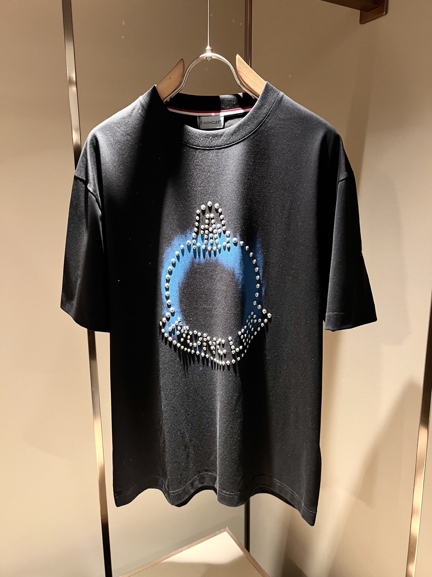 Moncler蒙家 2026春夏最新男女同款👫贸易订单短袖T恤，全品相！！网红款！采用logo图案压胶设