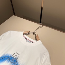 Moncler蒙家 2026春夏最新男女同款👫贸易订单短袖T恤,全品相!!网红款!采用logo图案压胶设 Moncler蒙家 2026春夏最新男女同款👫贸易订单短袖T恤,全品相!!网红款!采用logo图案压胶设