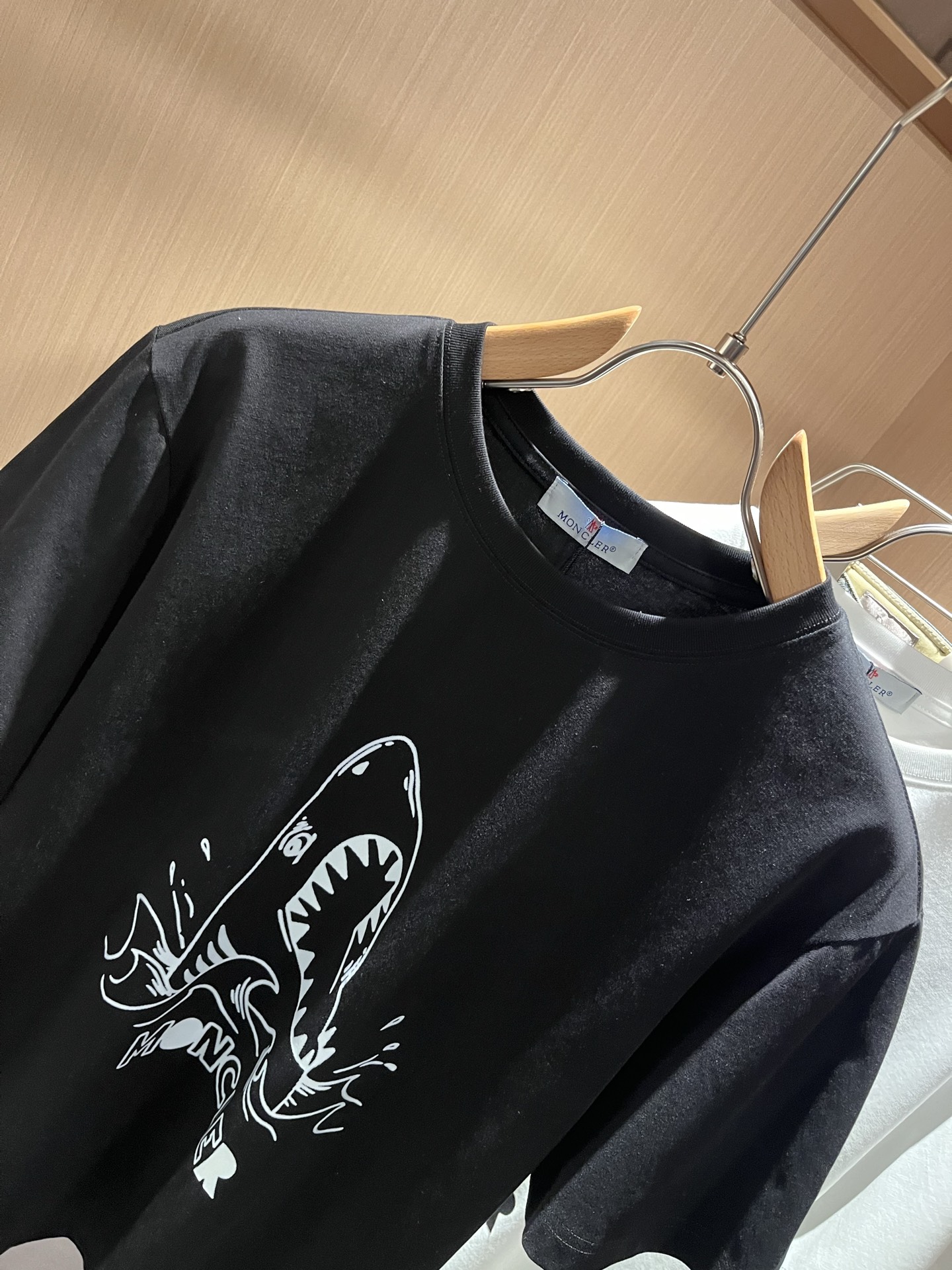 Moncler蒙家 2026春夏最新男女同款👫贸易订单短袖T恤，全品相！！网红款！采用logo图案印花设