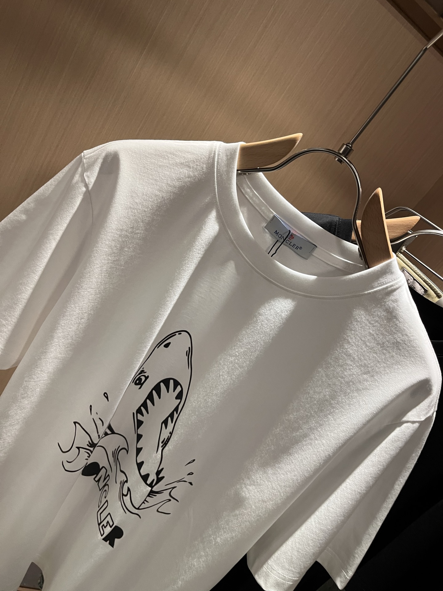 Moncler蒙家 2026春夏最新男女同款👫贸易订单短袖T恤，全品相！！网红款！采用logo图案印花设