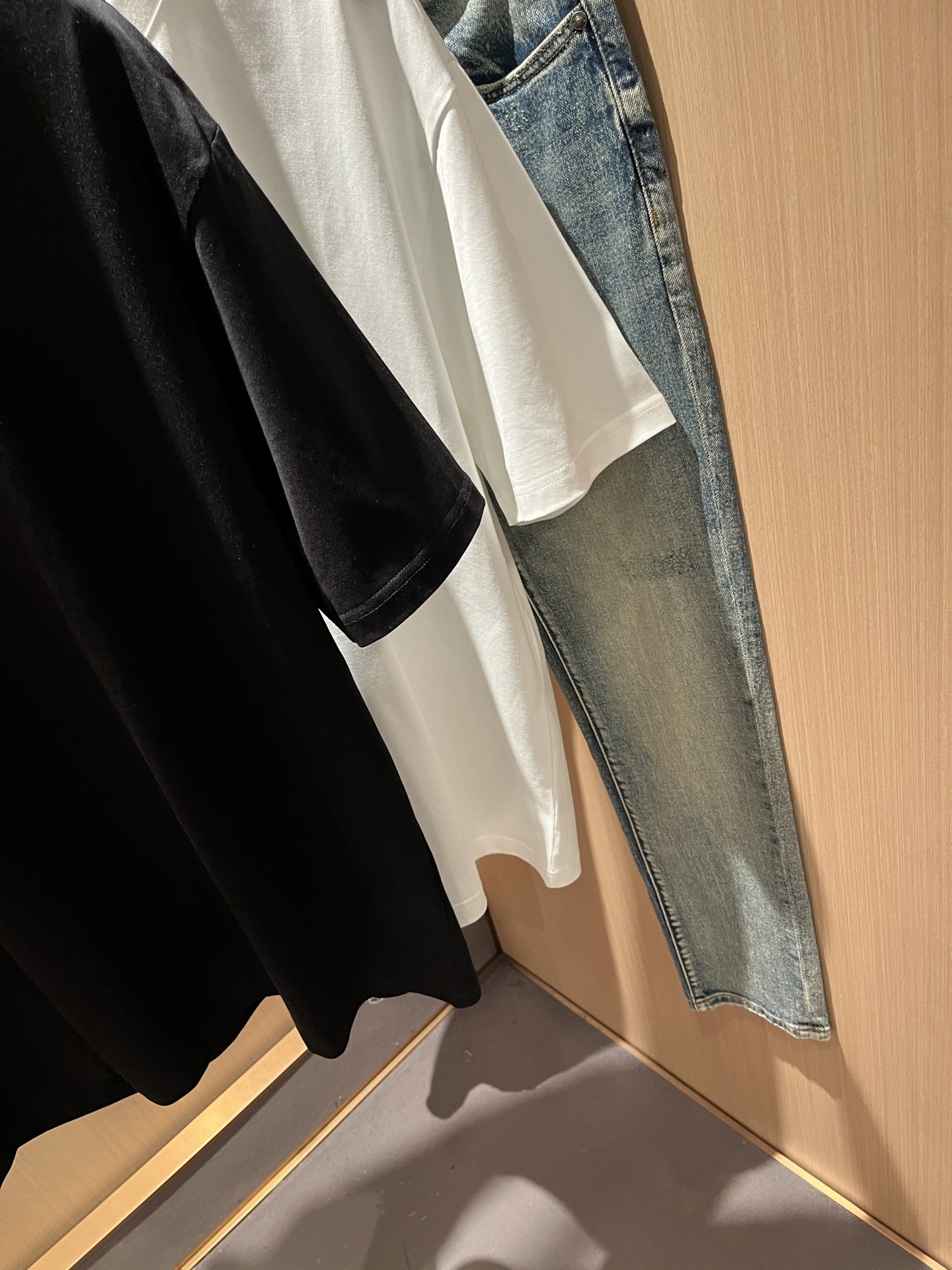 FEN*I 芬*迪2026春夏新款FD家族FF男女同款👫短袖T恤，男女同款👫百搭极简短袖。意大利原厂订单