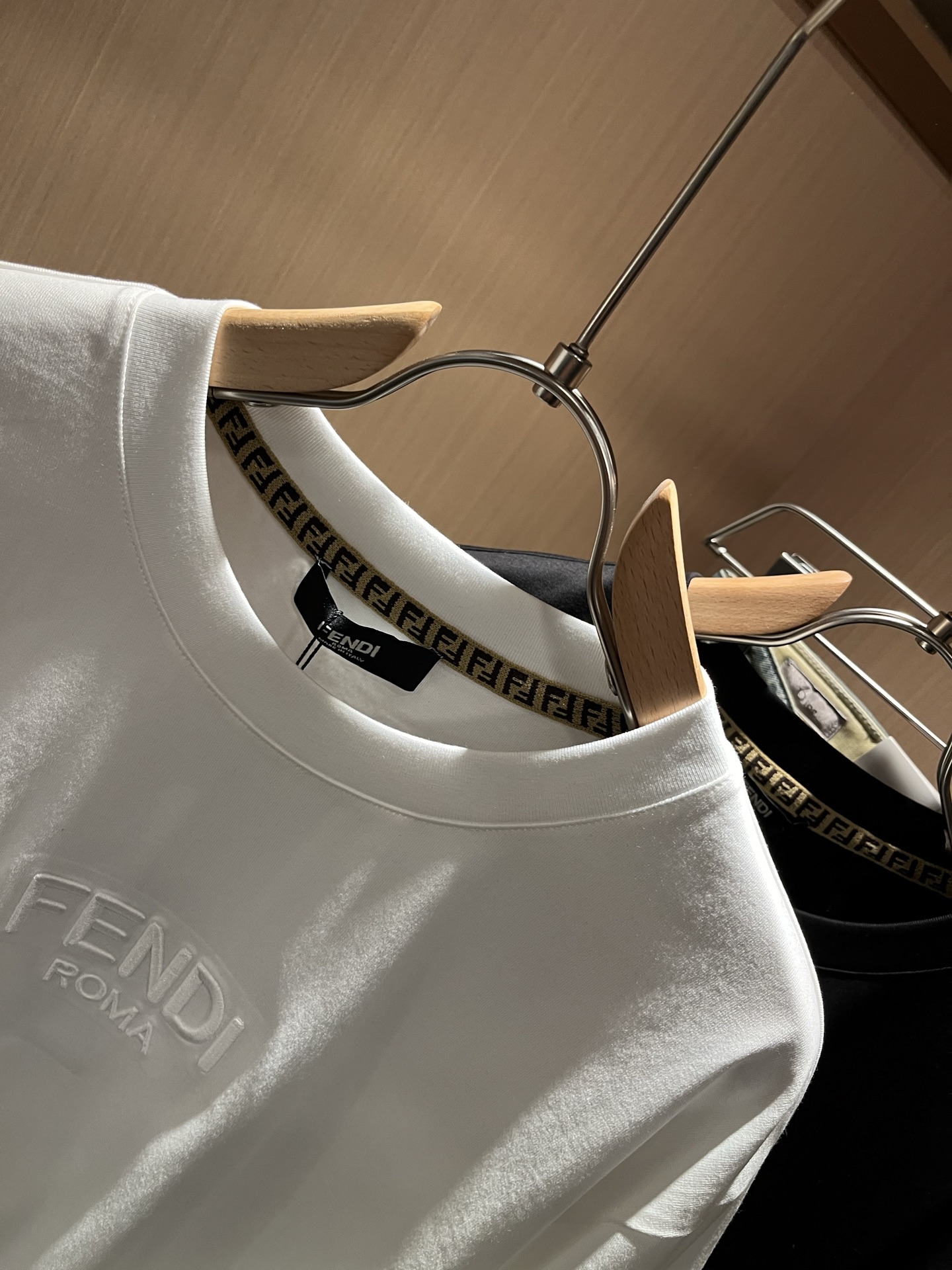 FEN*I 芬*迪2026春夏新款FD家族FF男女同款👫短袖T恤，男女同款👫百搭极简短袖。意大利原厂订单