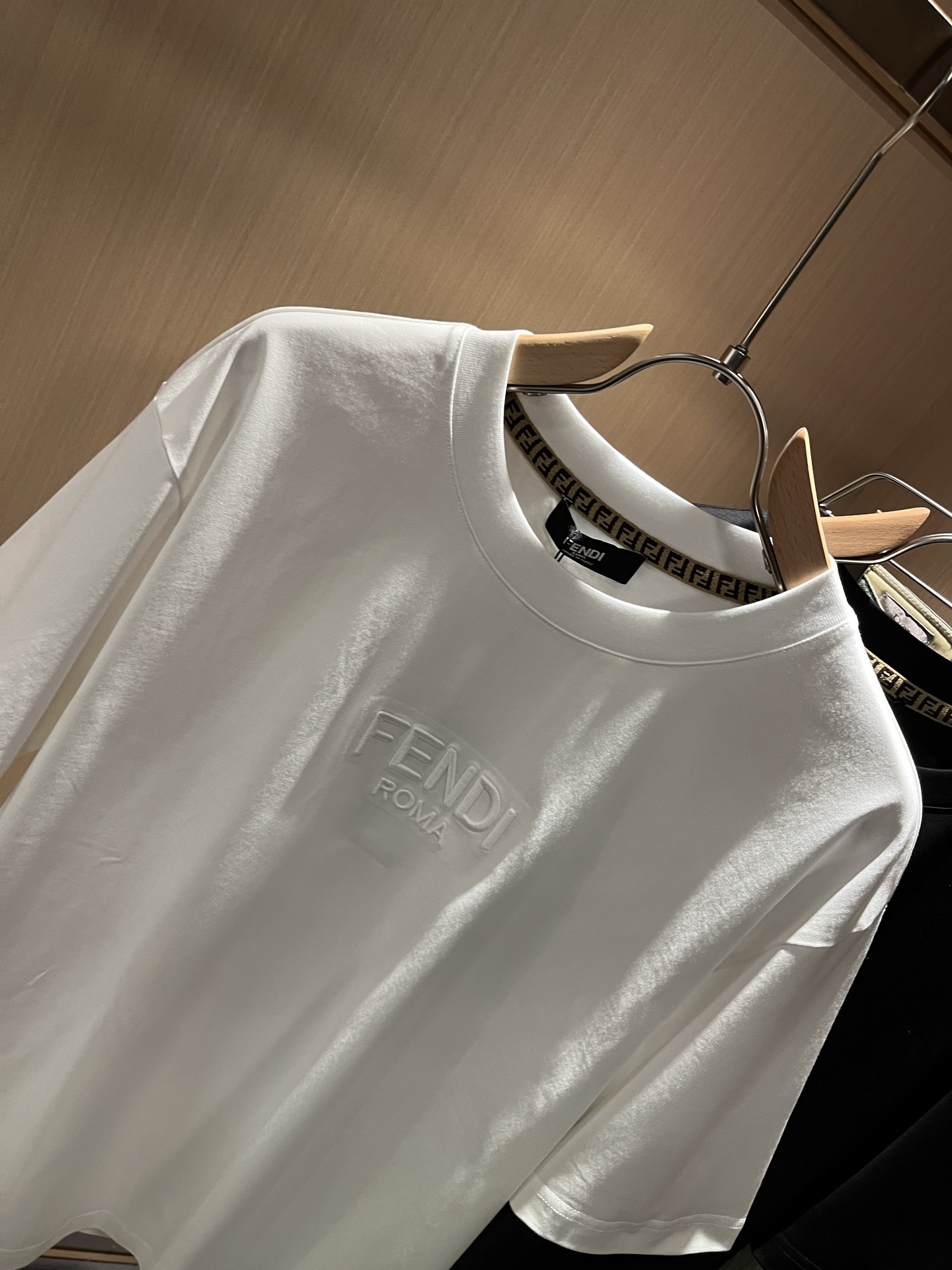 FEN*I 芬*迪2026春夏新款FD家族FF男女同款👫短袖T恤，男女同款👫百搭极简短袖。意大利原厂订单