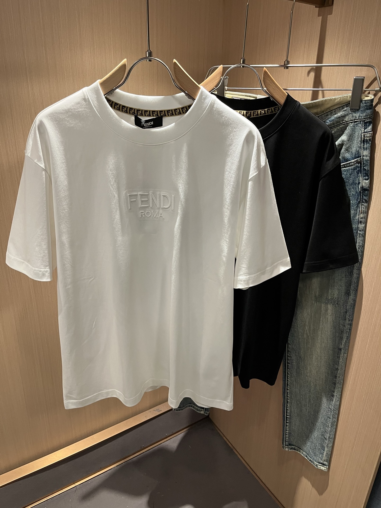 FEN*I 芬*迪2026春夏新款FD家族FF男女同款👫短袖T恤，男女同款👫百搭极简短袖。意大利原厂订单