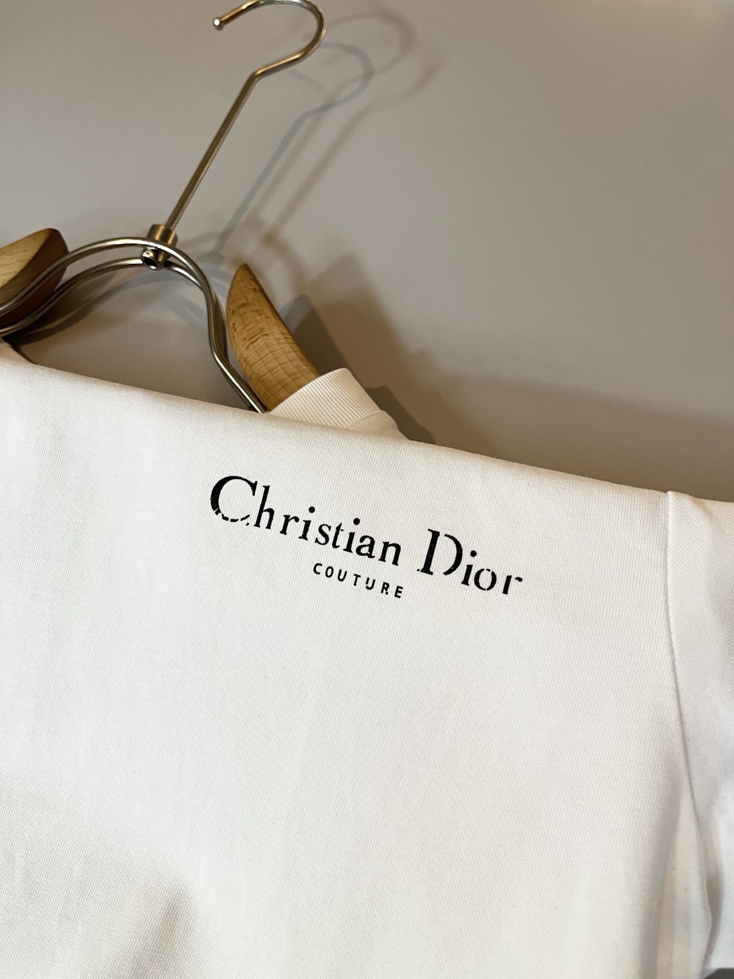 Dio*迪家 2026春夏新款男女同款👫短袖T恤，专柜同步发售！定制专属260克纯棉面料，定制原版工艺螺