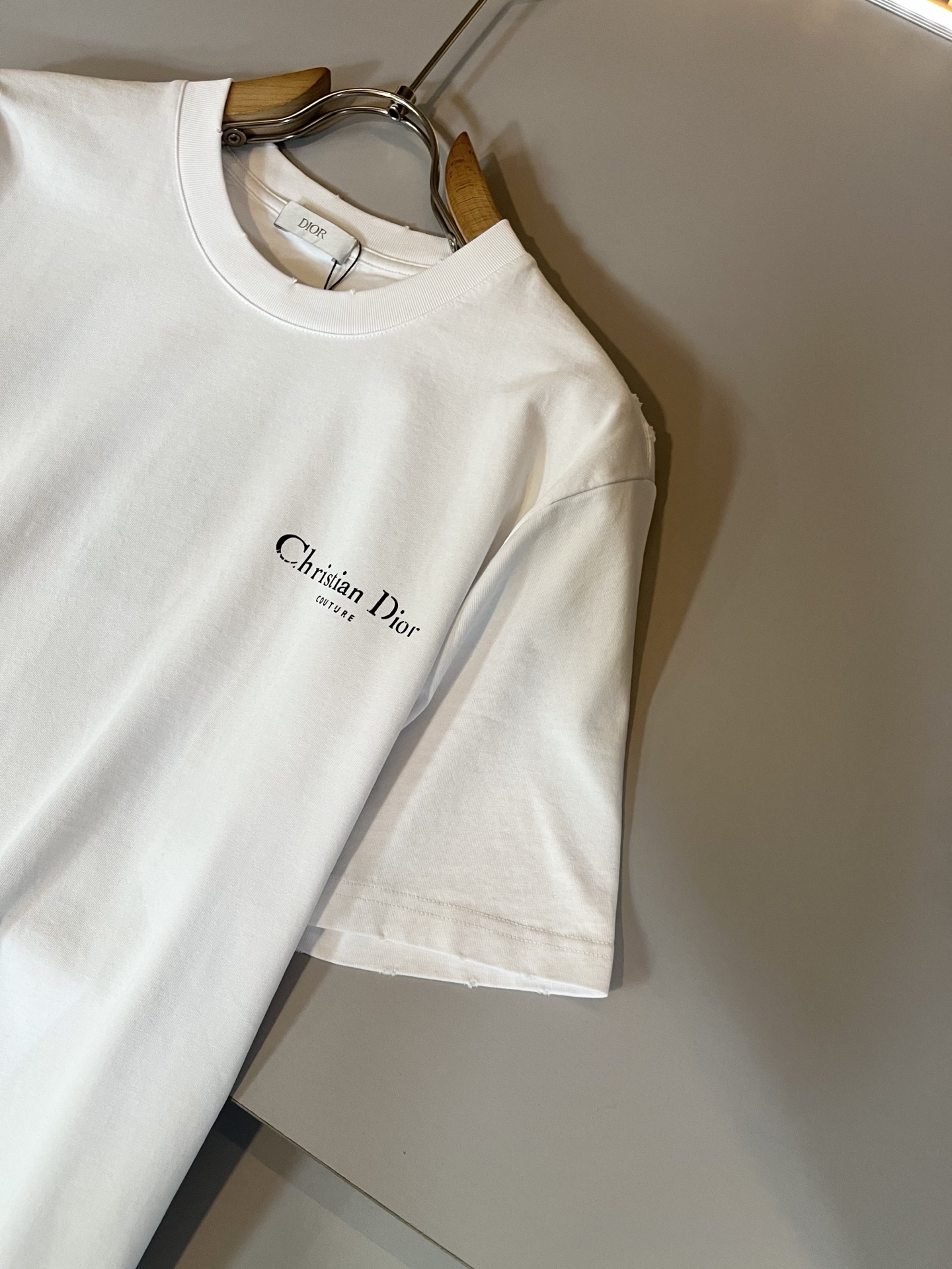 Dio*迪家 2026春夏新款男女同款👫短袖T恤，专柜同步发售！定制专属260克纯棉面料，定制原版工艺螺