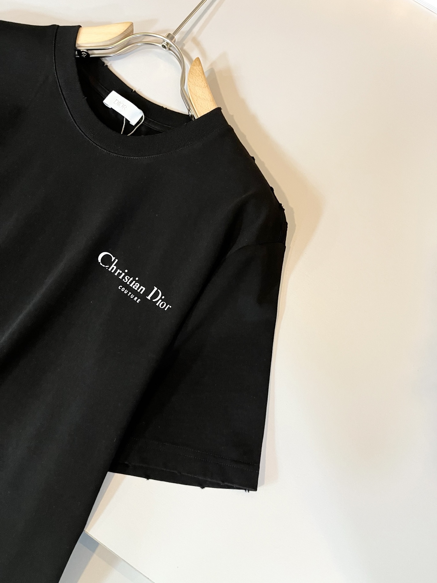 Dio*迪家 2026春夏新款男女同款👫短袖T恤，专柜同步发售！定制专属260克纯棉面料，定制原版工艺螺