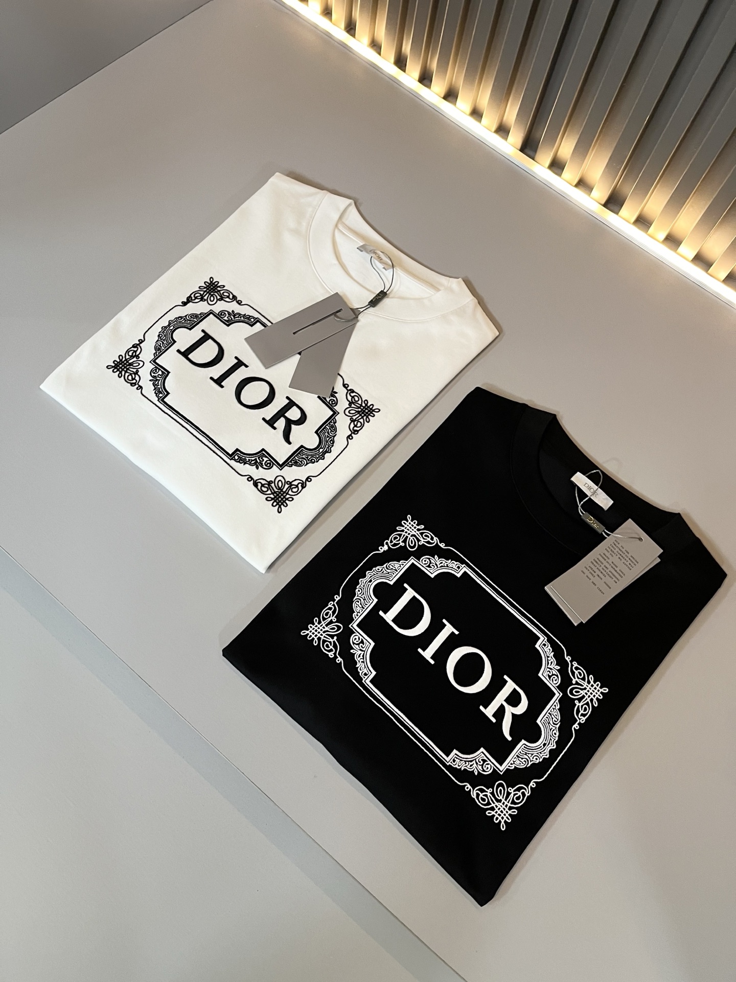 Dio*迪家 2026春夏新款男女同款👫短袖T恤，专柜同步发售！定制专属260克纯棉面料，定制原版工艺螺