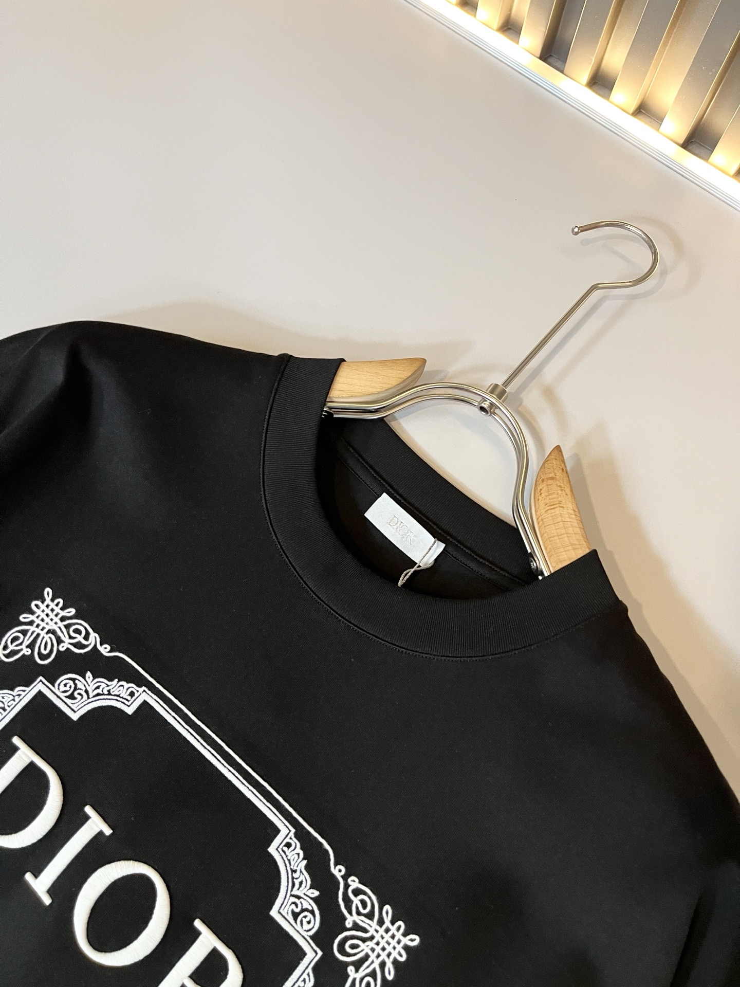 Dio*迪家 2026春夏新款男女同款👫短袖T恤，专柜同步发售！定制专属260克纯棉面料，定制原版工艺螺