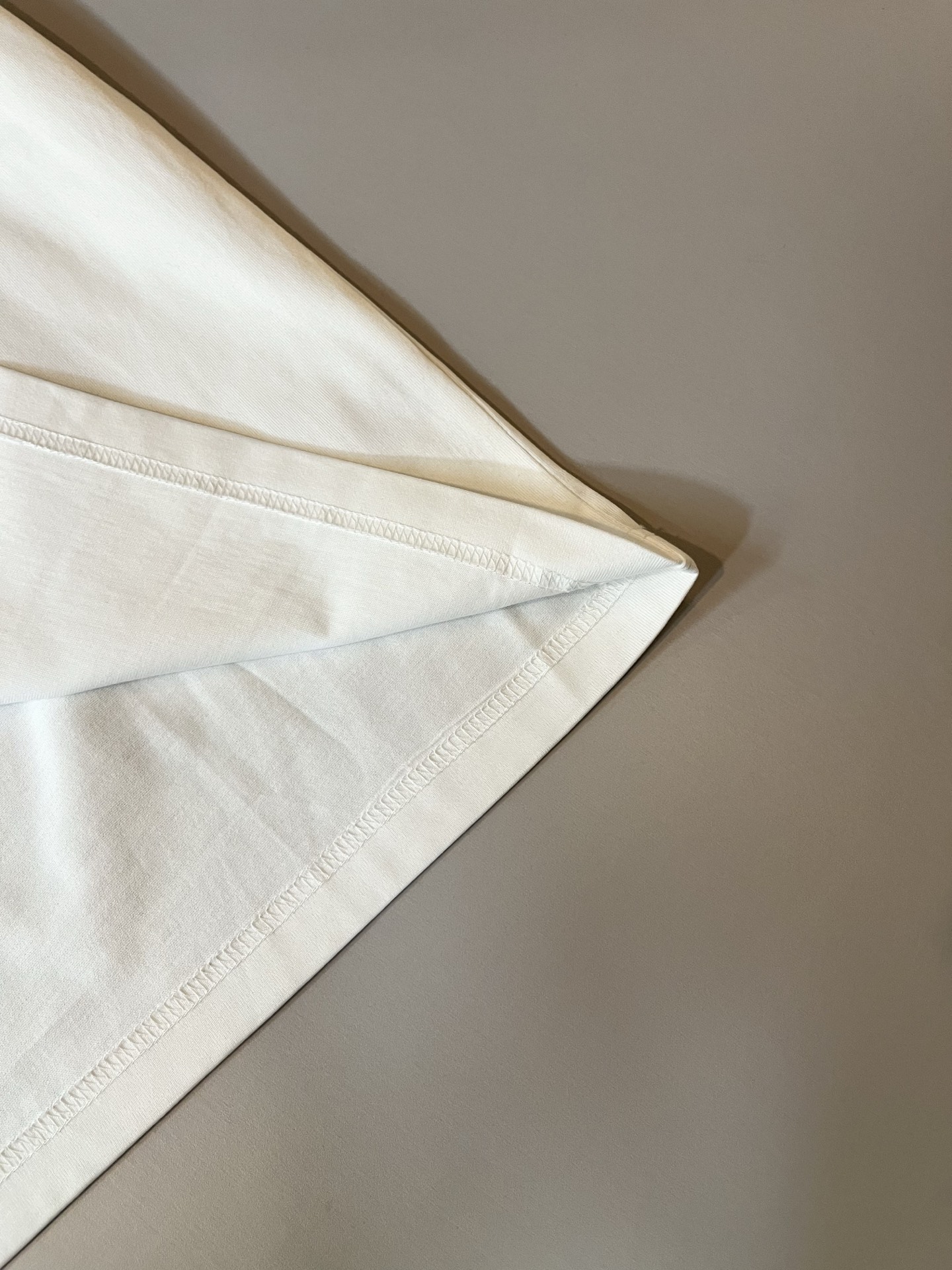 KENZ*高田*三 2026春夏新品男女同款👫短袖T恤，传承经典著作改良后的新品更加的具有立体感官，胸前