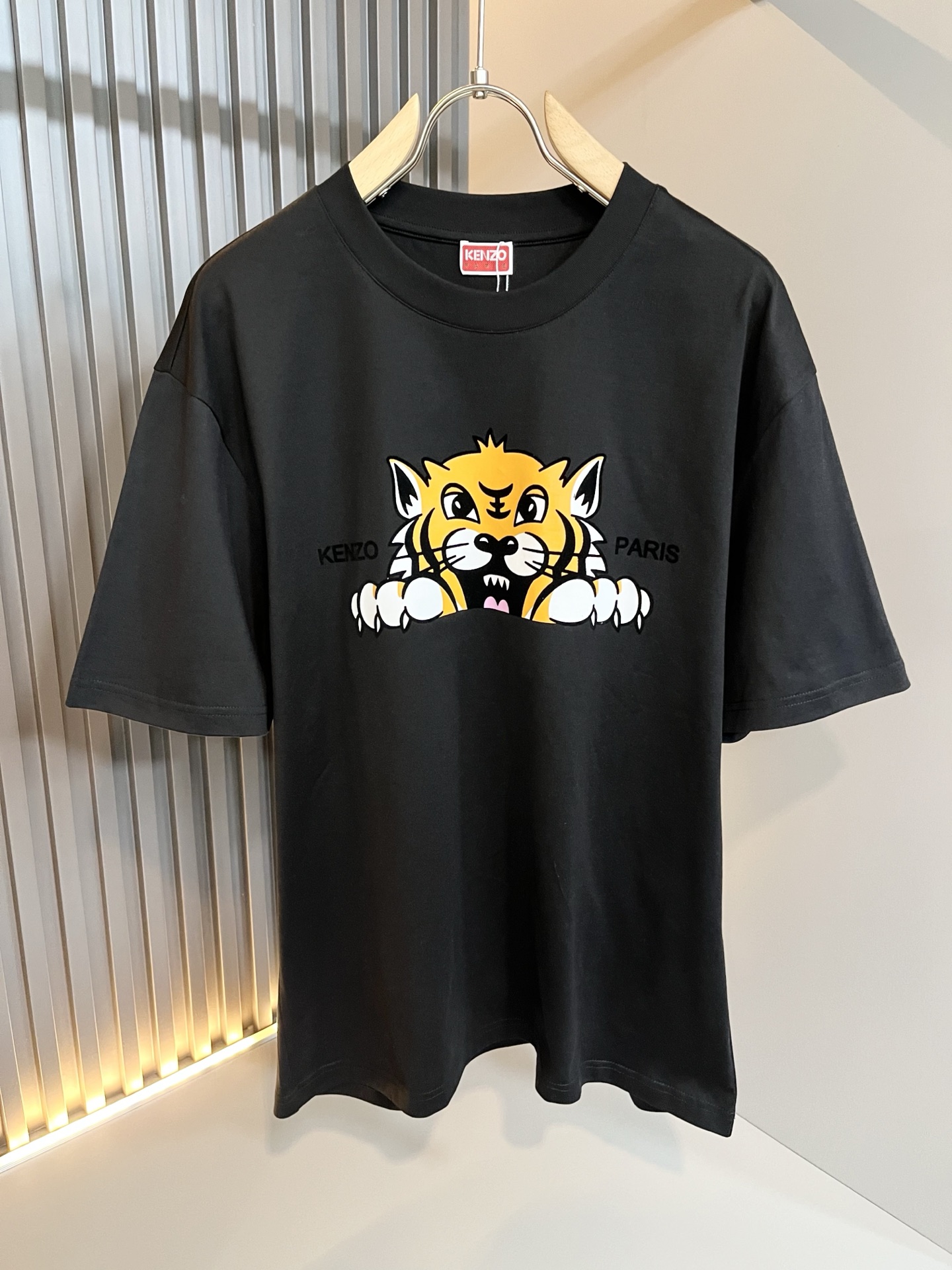 KENZ*高田*三 2026春夏新品男女同款👫短袖T恤，传承经典著作改良后的新品更加的具有立体感官，胸前