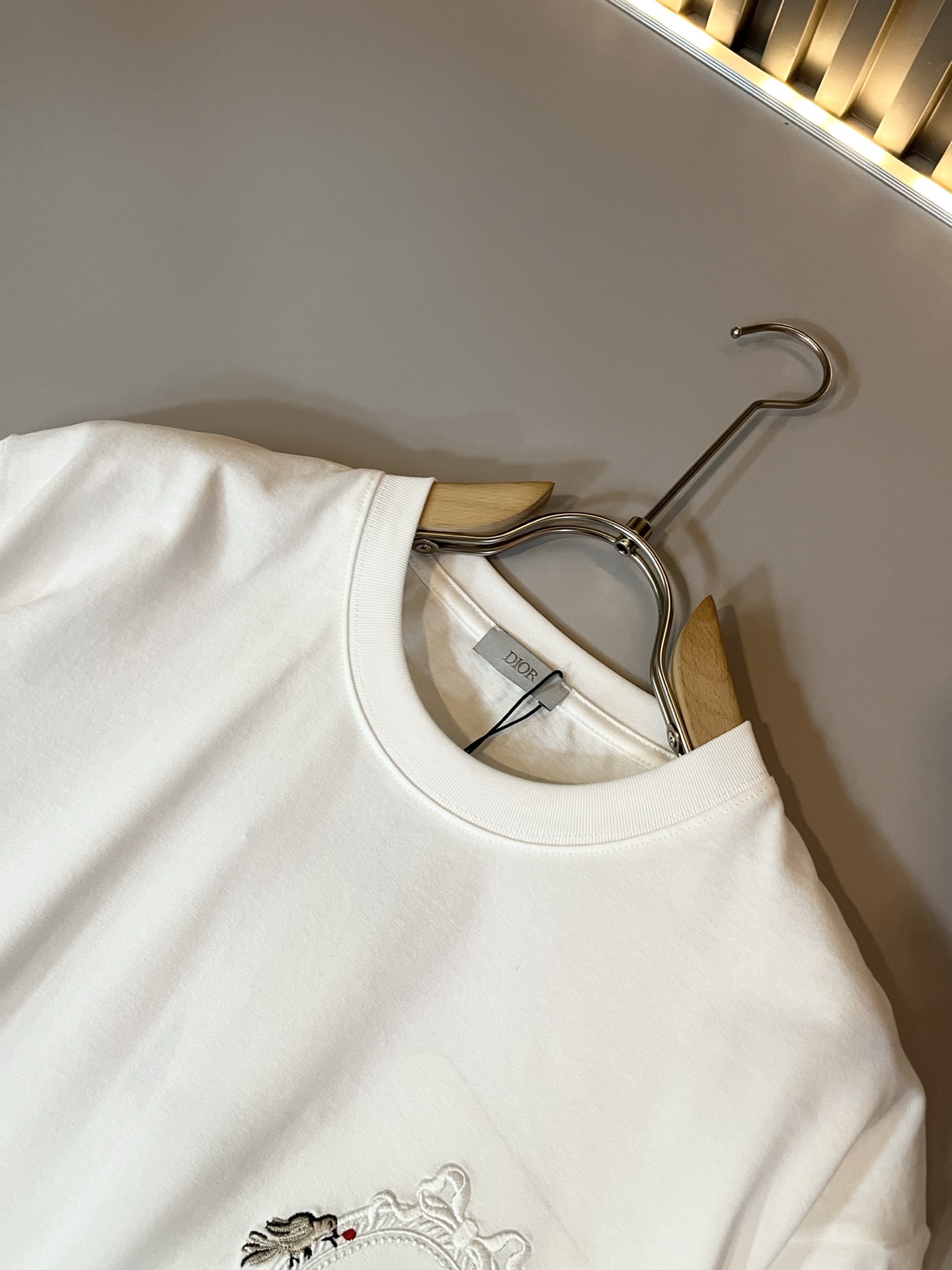 Dio*迪家 2026春夏新款男女同款👫短袖T恤，专柜同步发售！定制专属260克纯棉面料，定制原版工艺螺