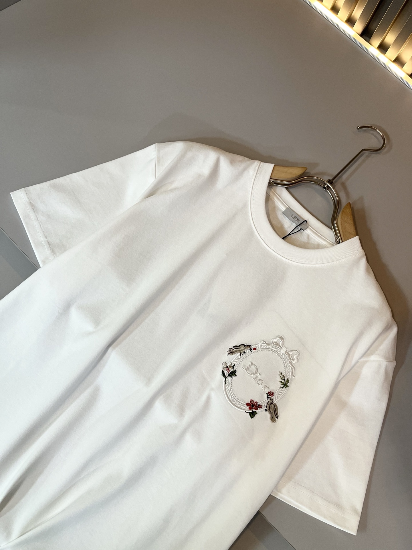 Dio*迪家 2026春夏新款男女同款👫短袖T恤，专柜同步发售！定制专属260克纯棉面料，定制原版工艺螺