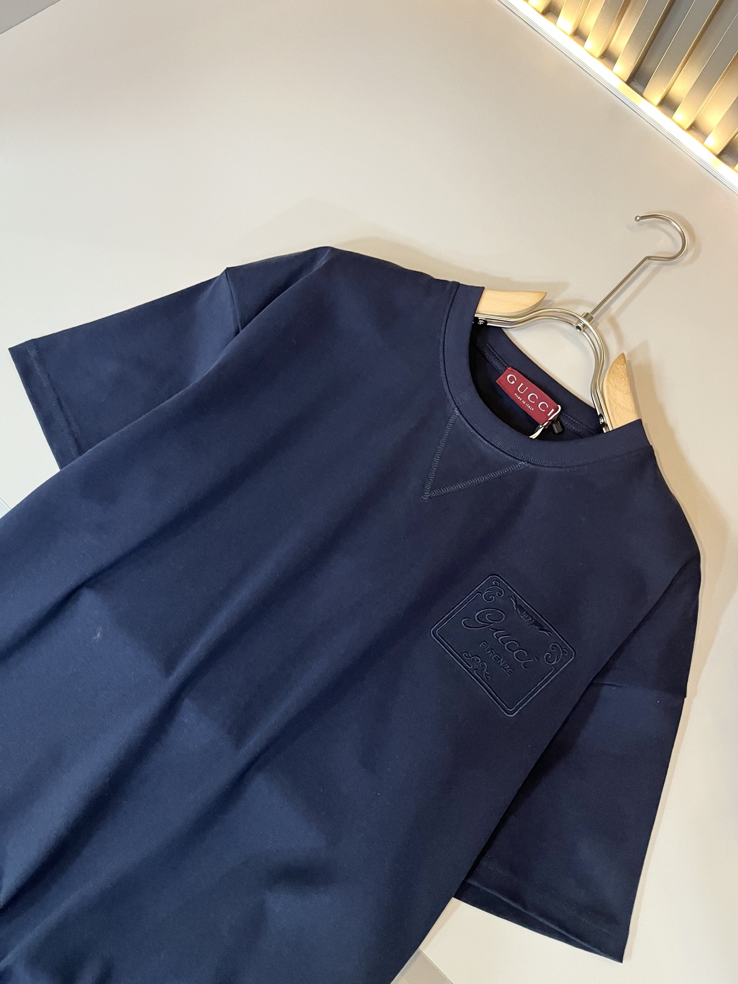 Gucc*古家 2026春夏新款男女同情侣款👫休闲宽松棉质圆领短袖T恤衫！贸易公司渠道稀出，同步官网发售