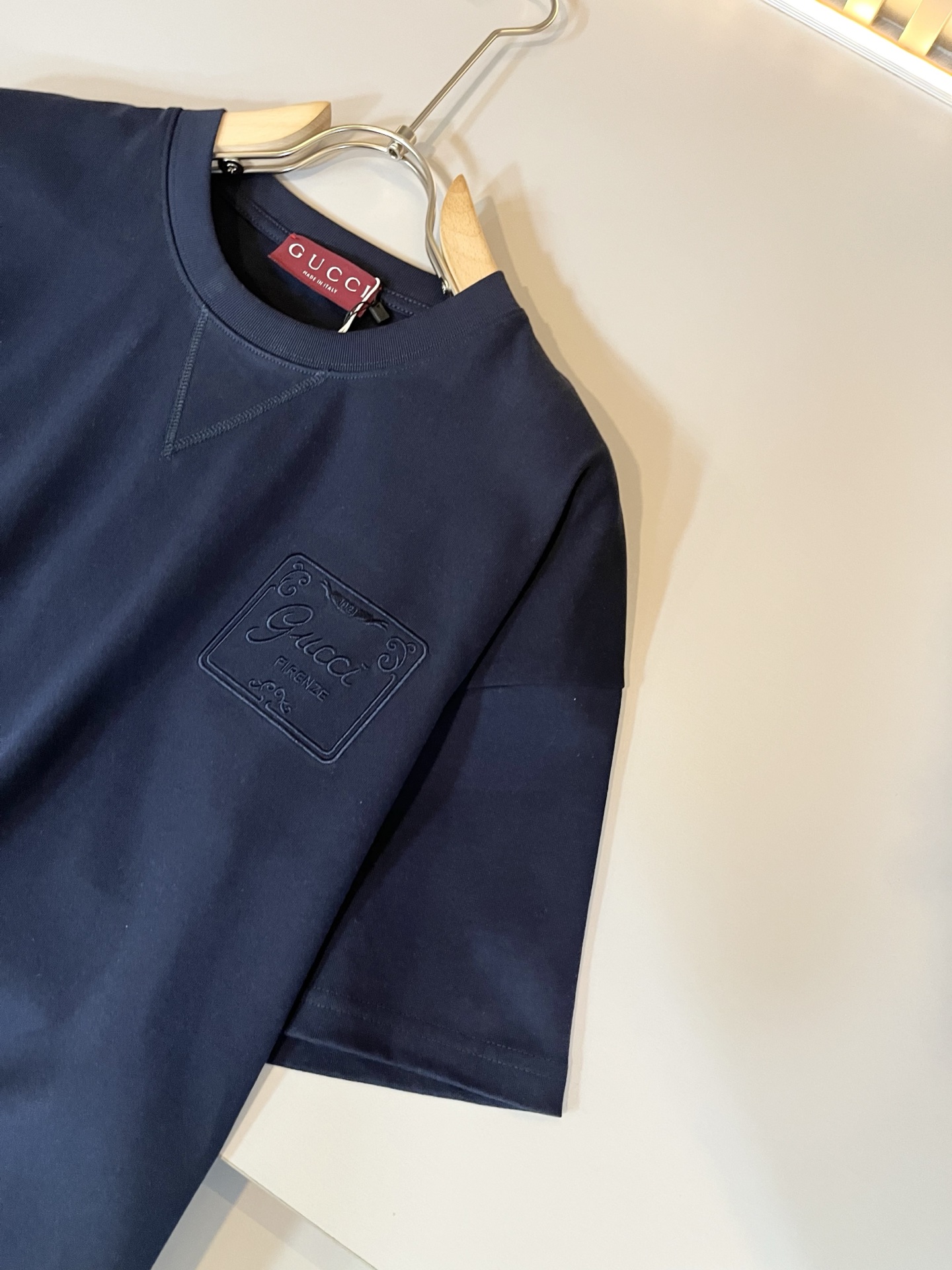 Gucc*古家 2026春夏新款男女同情侣款👫休闲宽松棉质圆领短袖T恤衫！贸易公司渠道稀出，同步官网发售