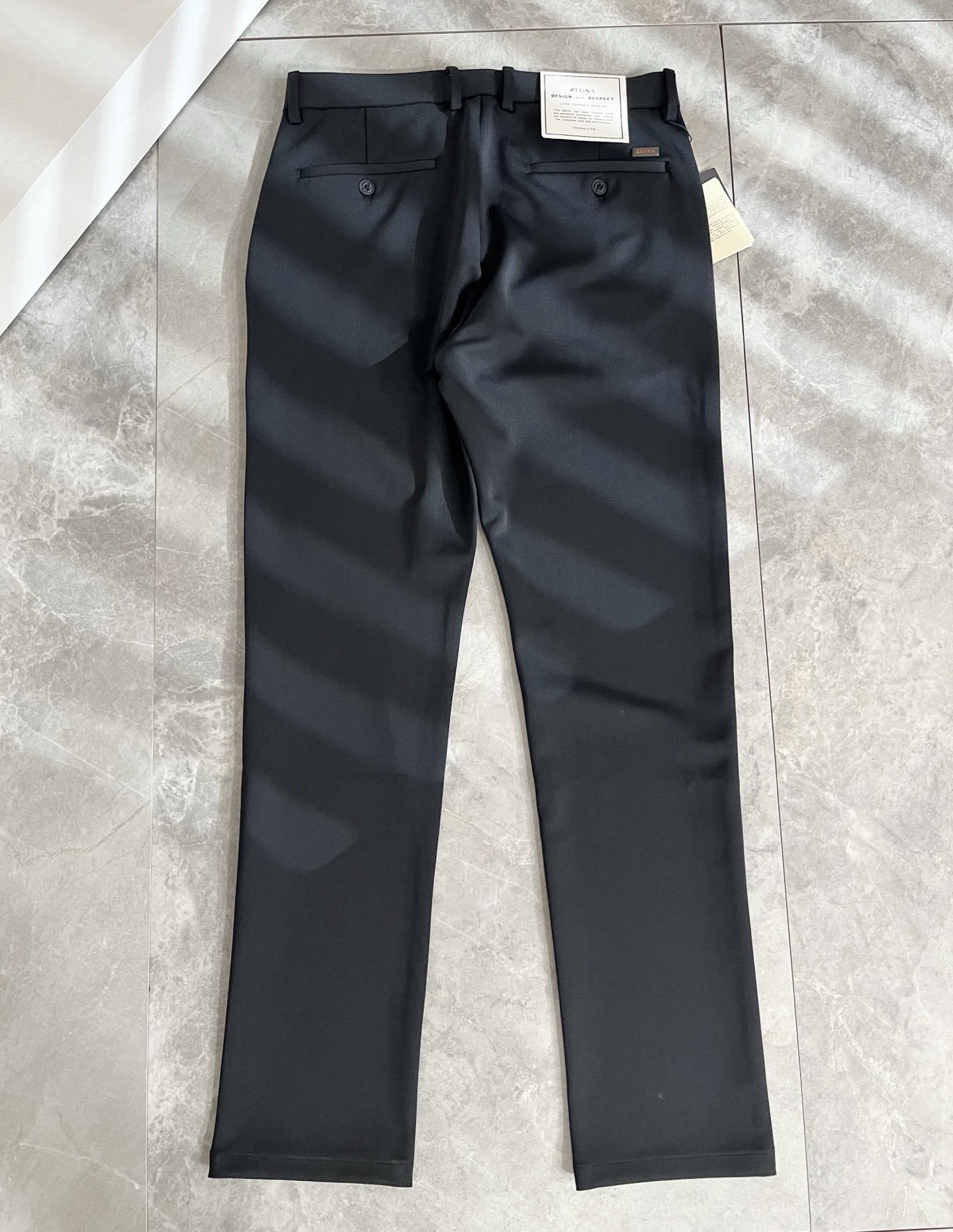 Ermenegildo Zeg*a杰*亚 2026春夏新款男士休闲西裤，压轴的渠道货出现了！！柜台同步销