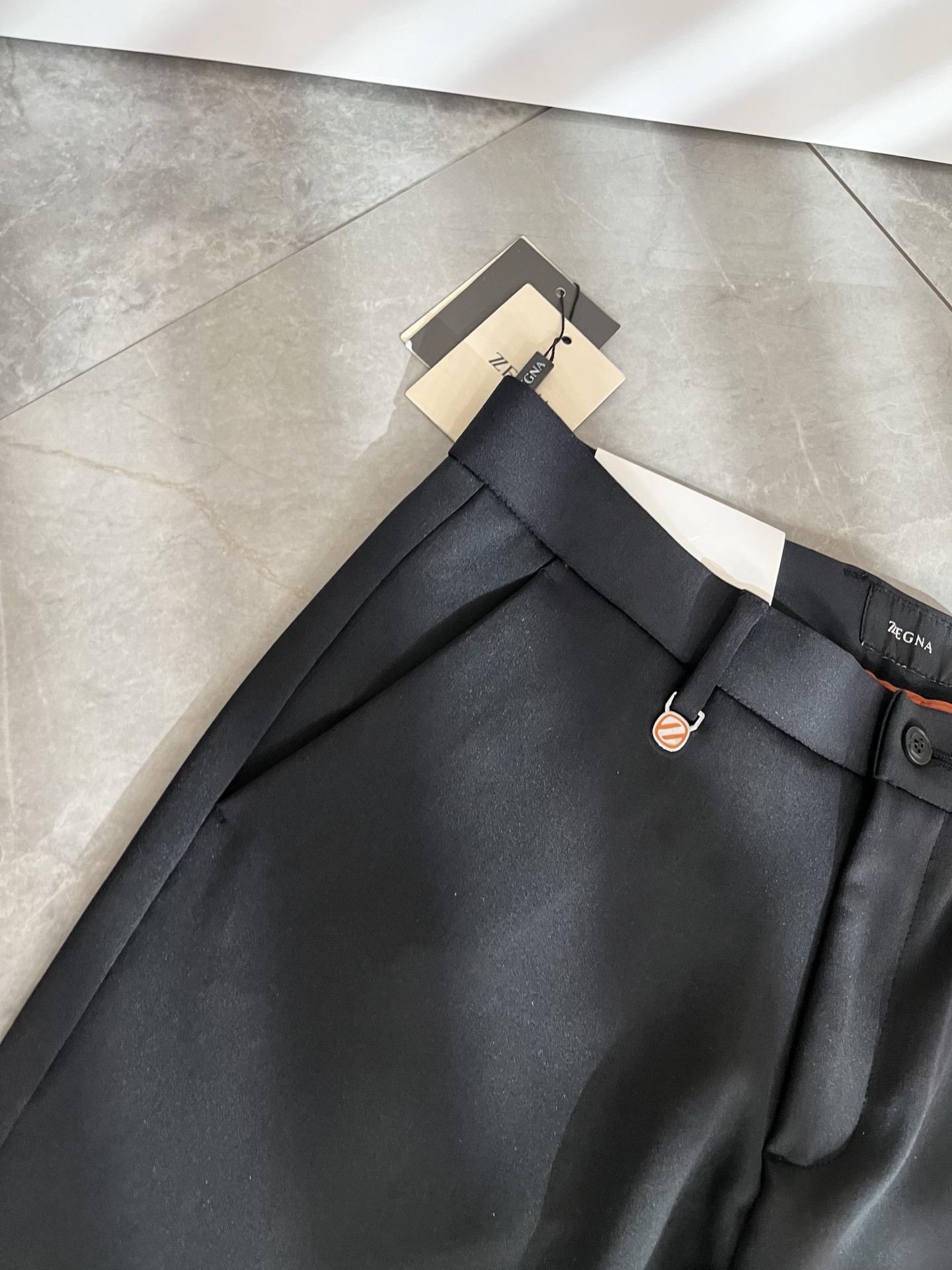 Ermenegildo Zeg*a杰*亚 2026春夏新款男士休闲西裤，压轴的渠道货出现了！！柜台同步销